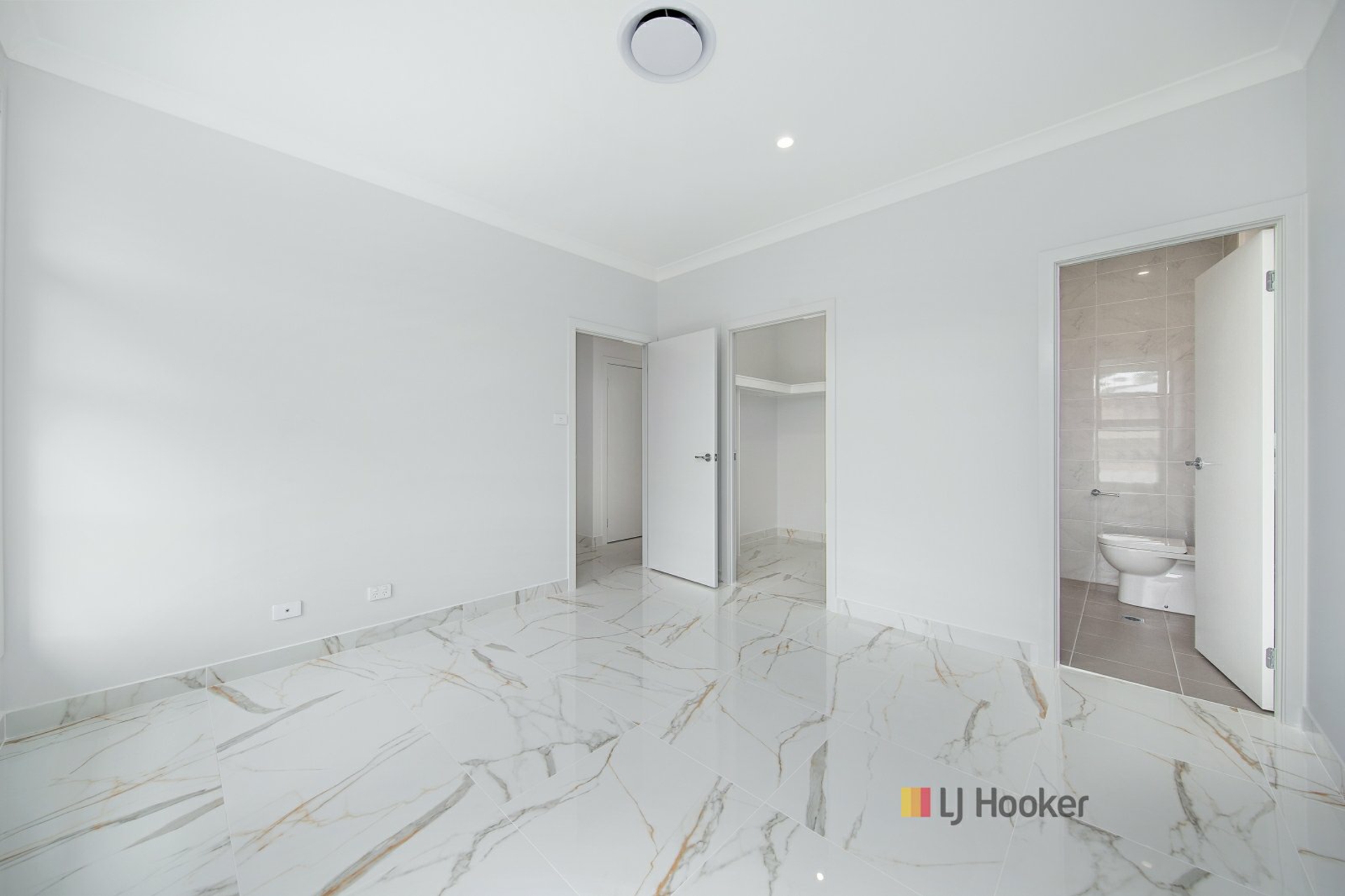 10 Wilga Road, HAMLYN TERRACE