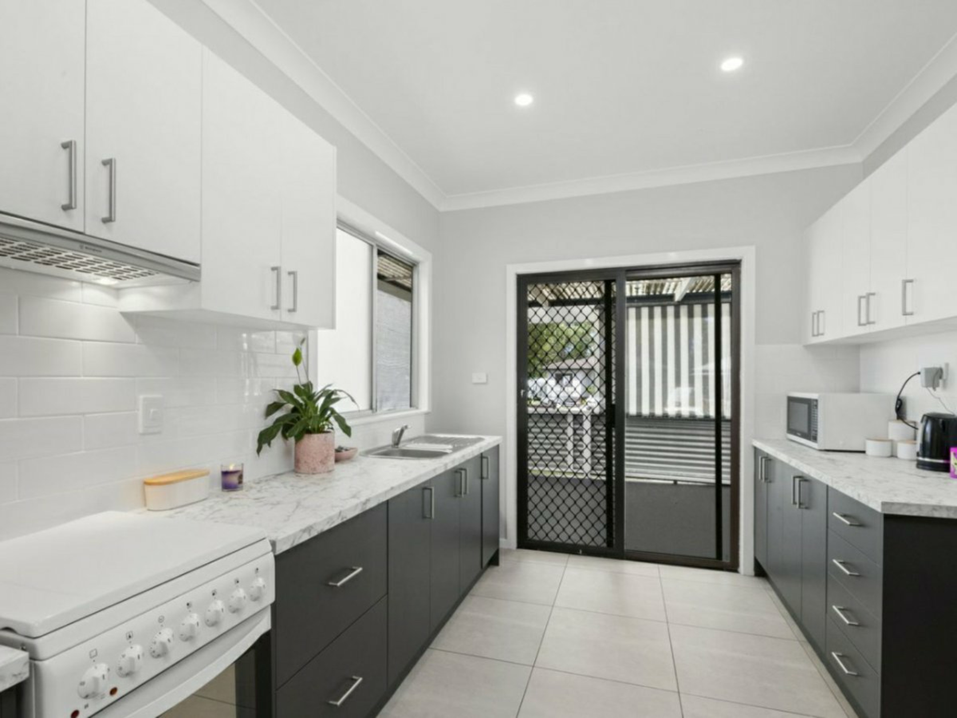 90 Birdwood Drive, BLUE HAVEN