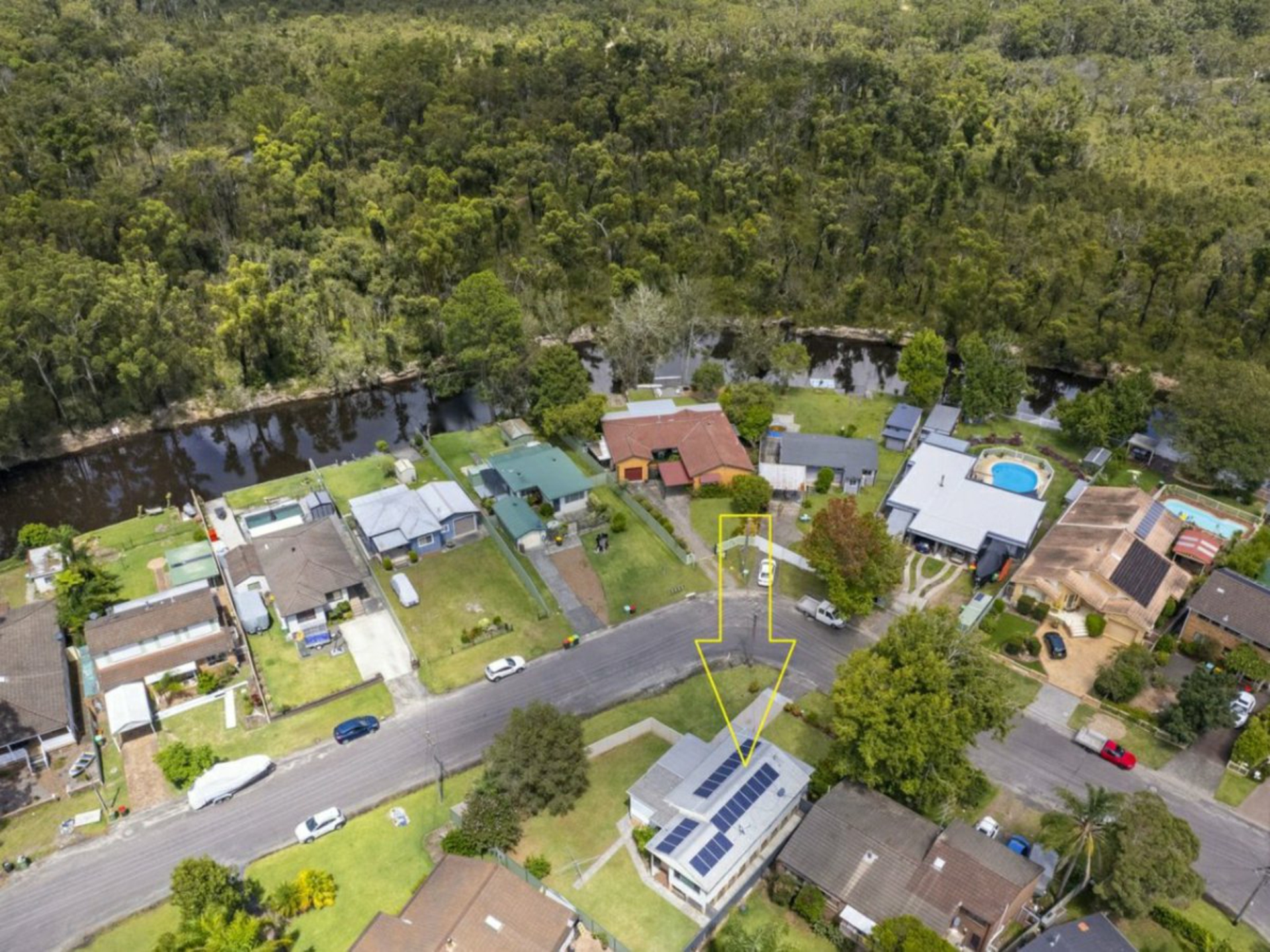 90 Birdwood Drive, BLUE HAVEN
