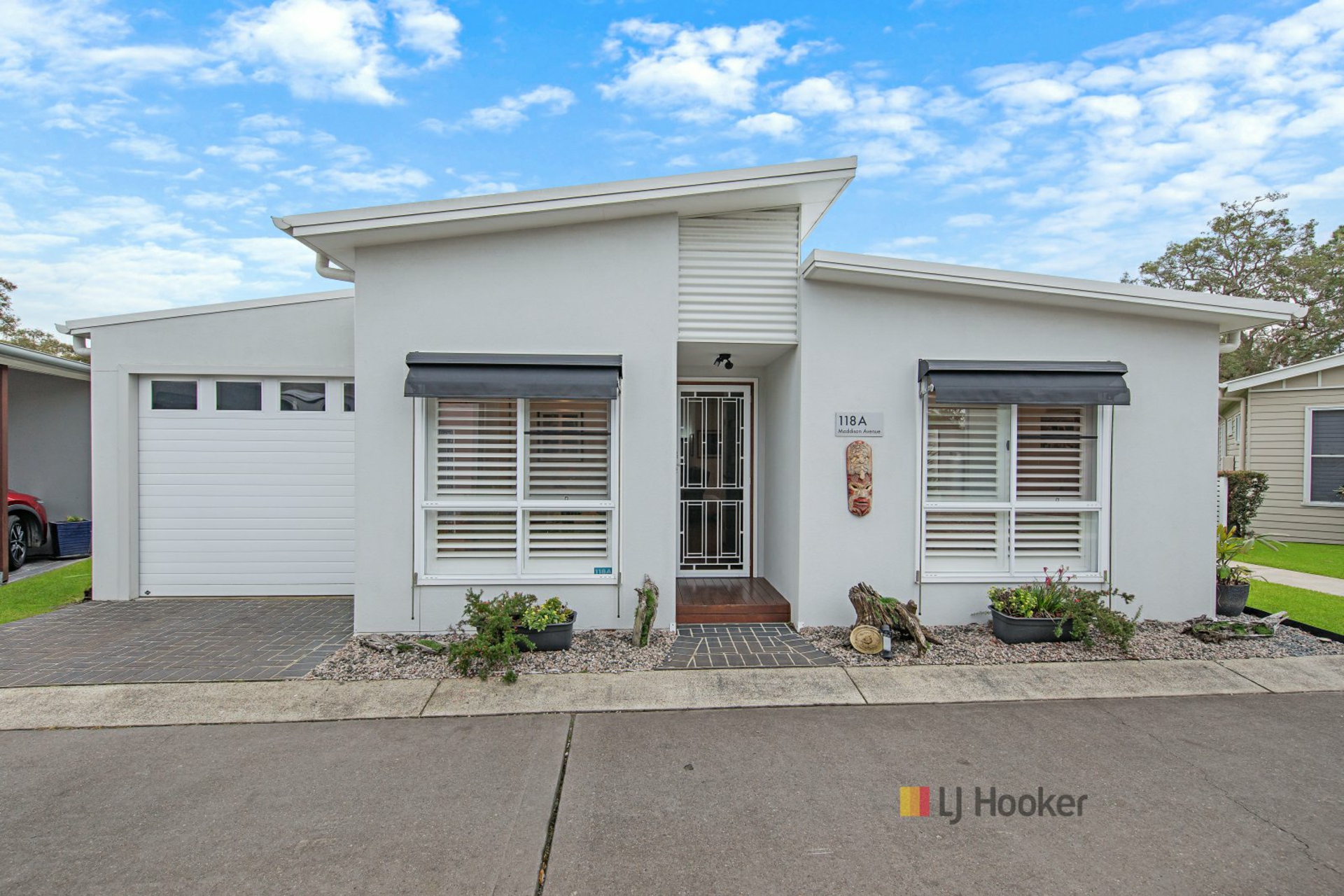 118a/2 Macleay Drive — photo 2 of 21