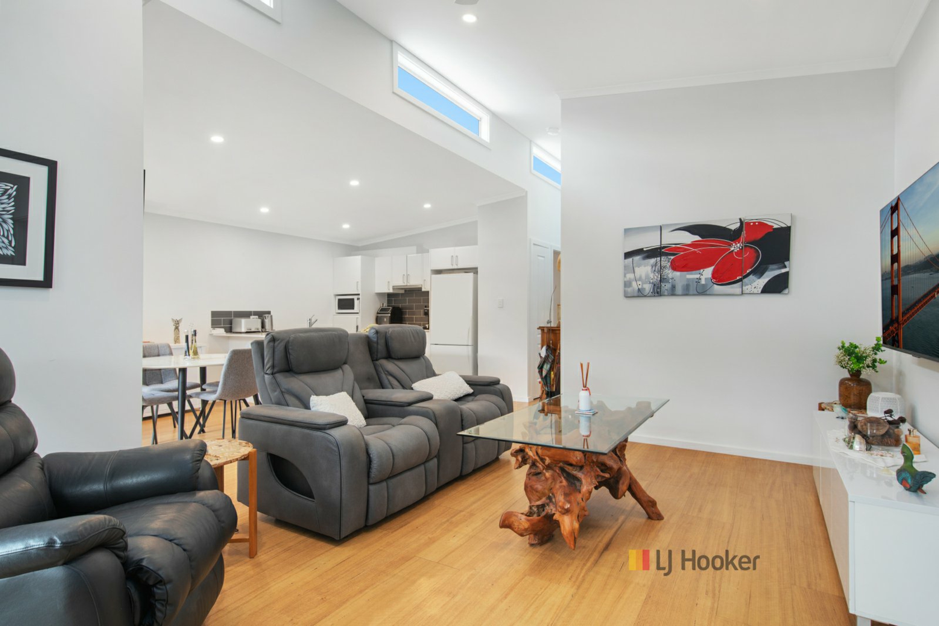 118a/2 Macleay Drive — photo 3 of 21