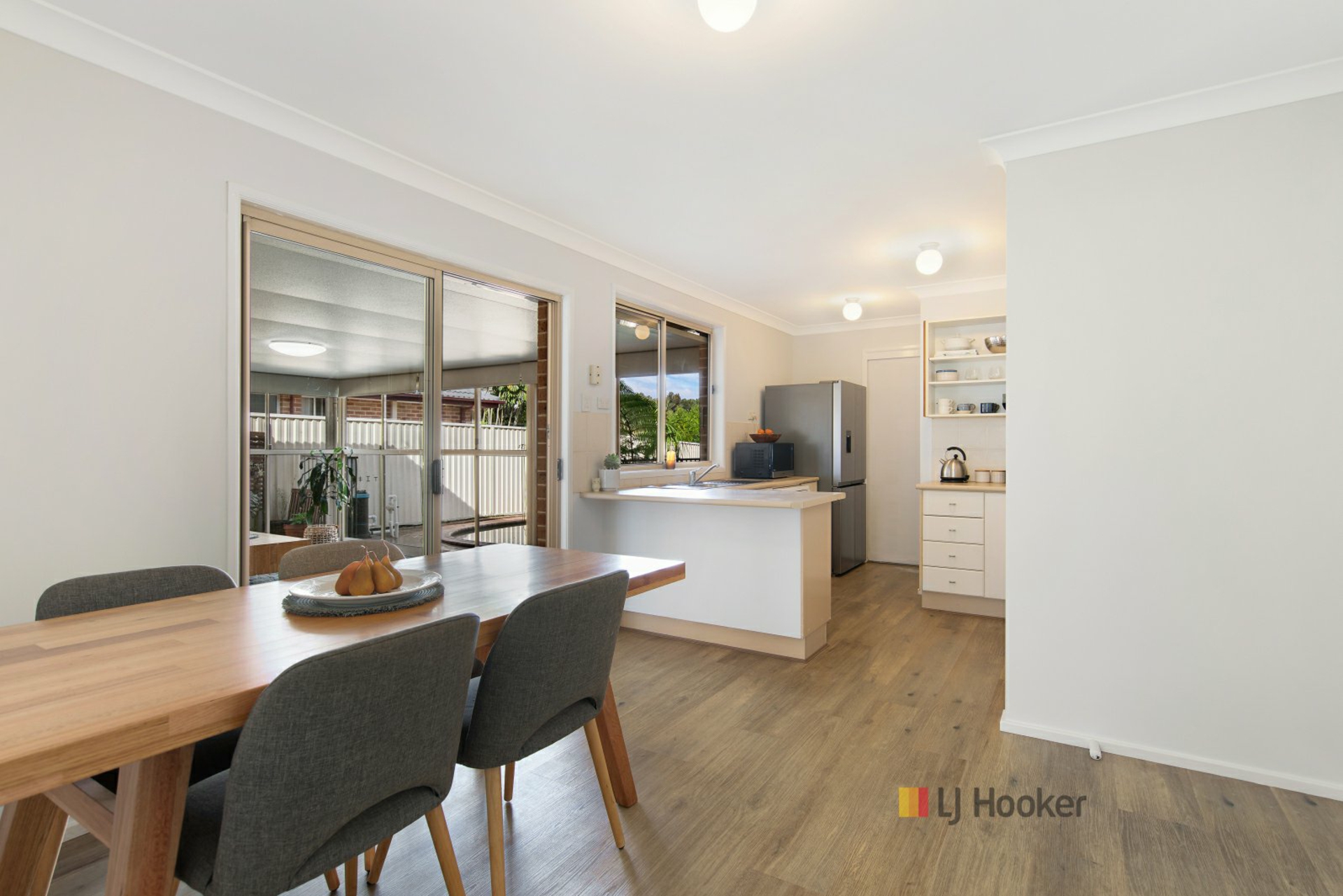 49 Hamlyn Road — photo 7 of 18