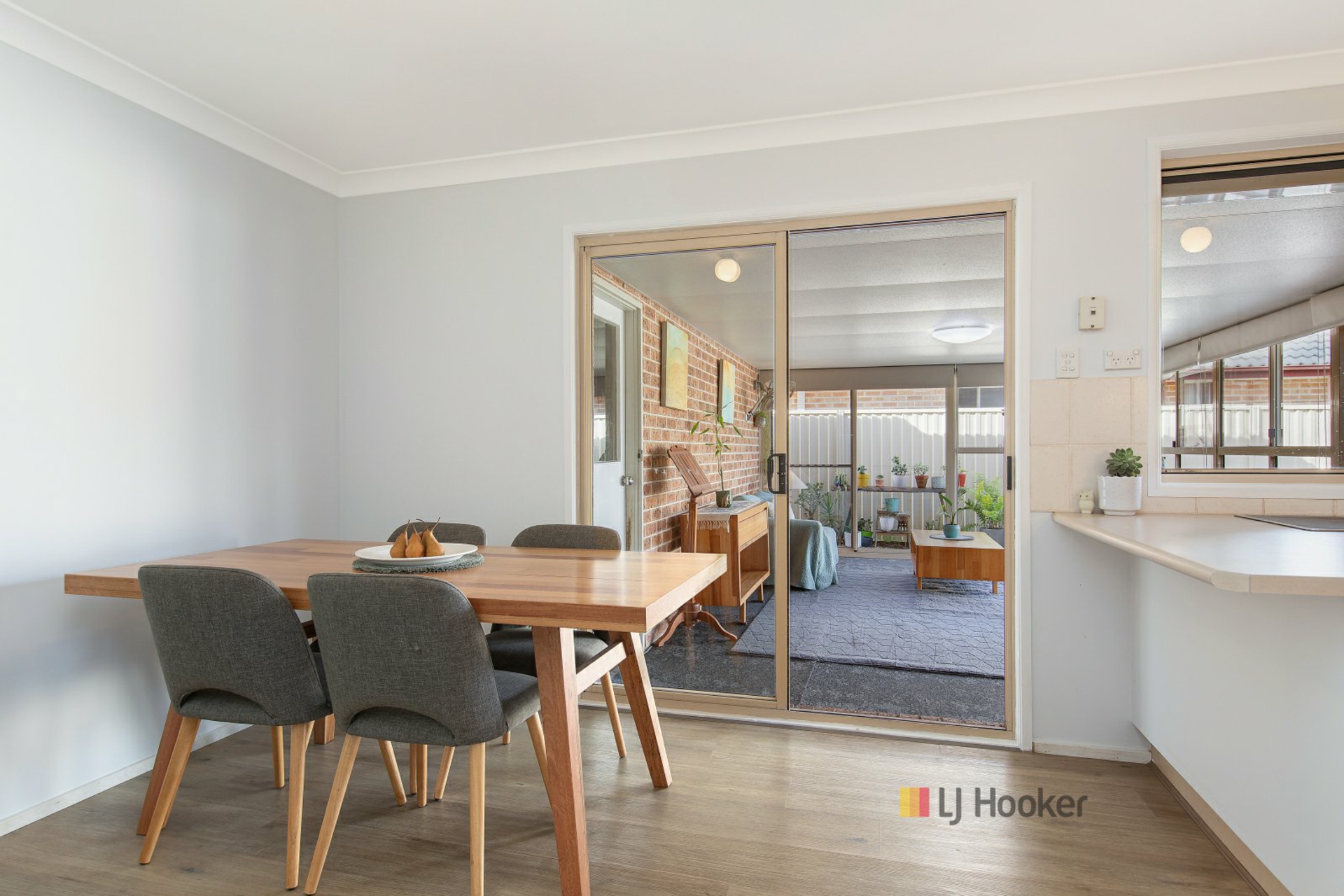 49 Hamlyn Road — photo 9 of 18