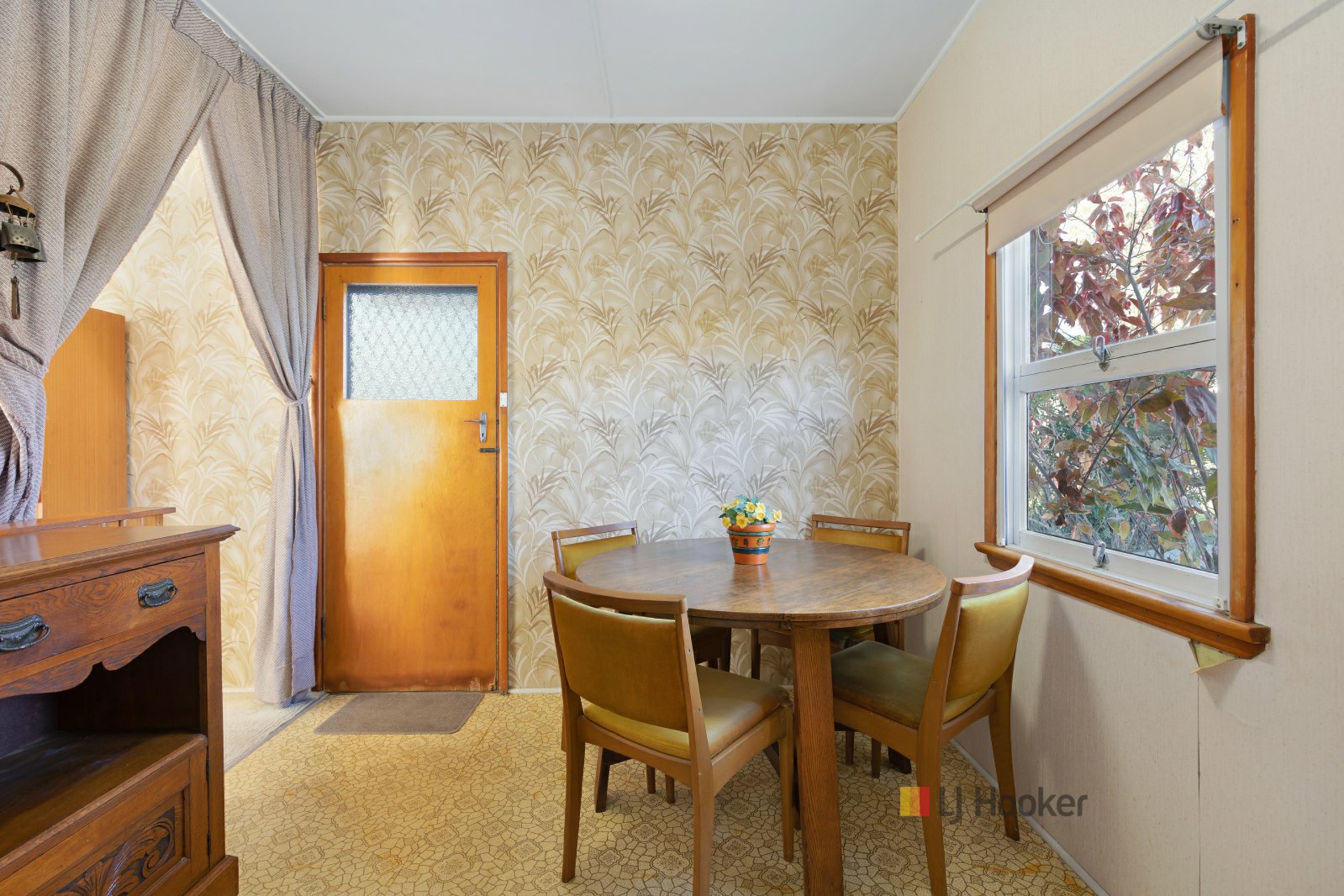 62 Leonard Avenue — photo 7 of 18