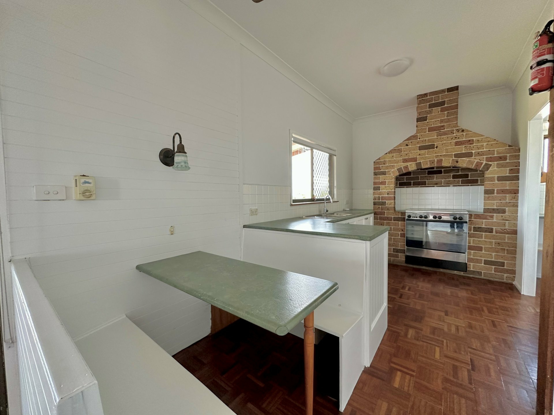 6 West Kahala Avenue — photo 2 of 8