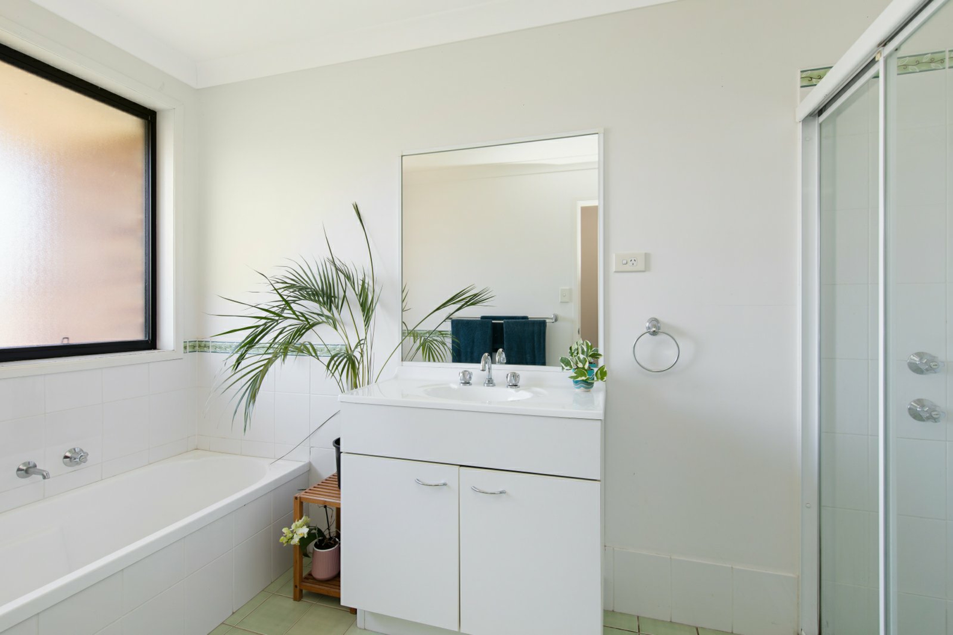 16a Barclay Avenue — photo 7 of 13
