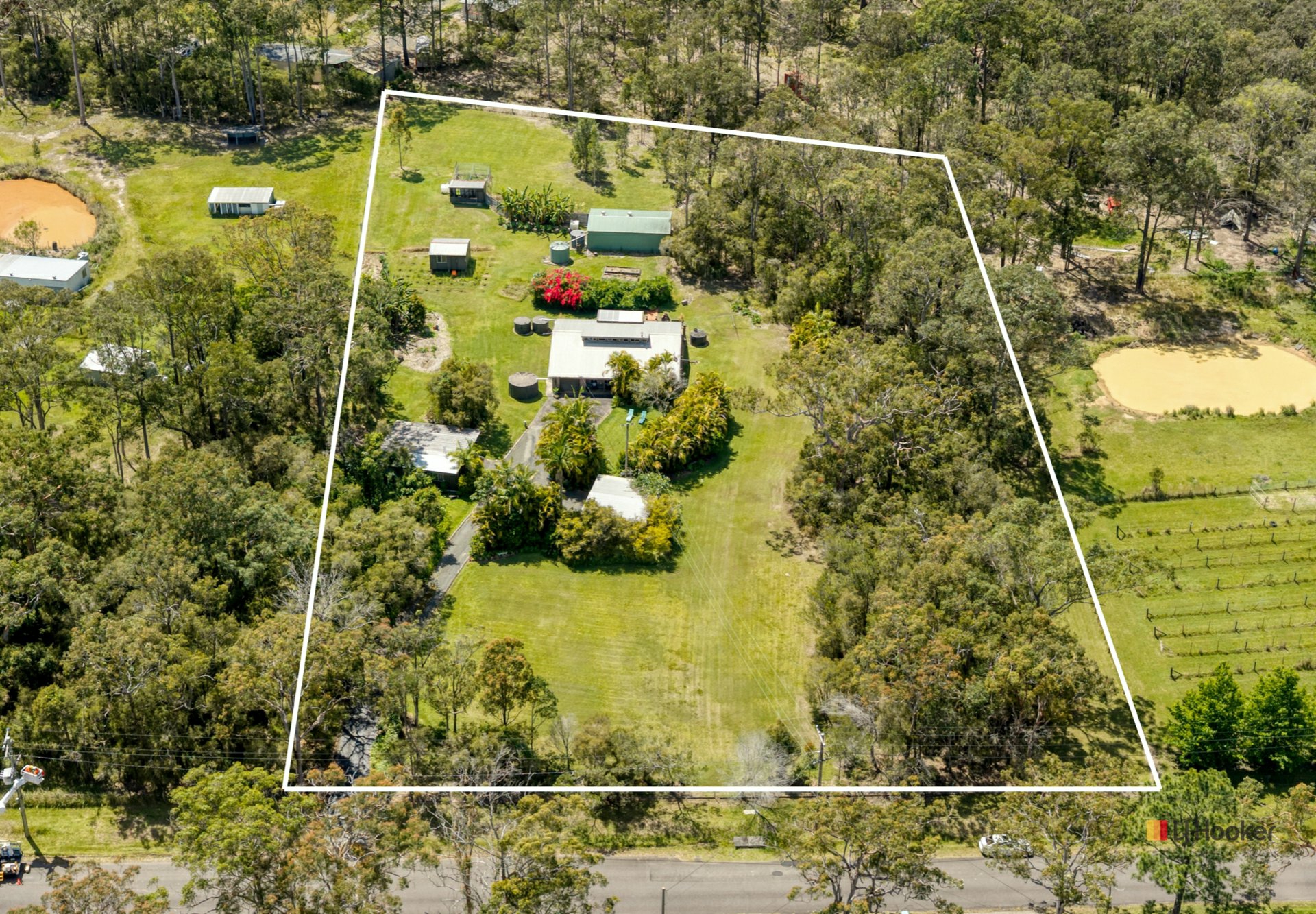 85 Bruce Crescent — photo from LJ Hooker Budgewoi | Toukley