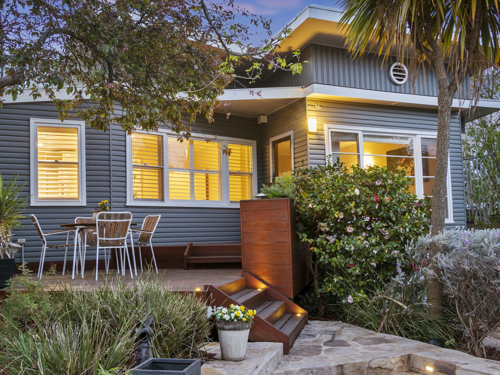 36 Carnegie Crescent, NARRABUNDAH