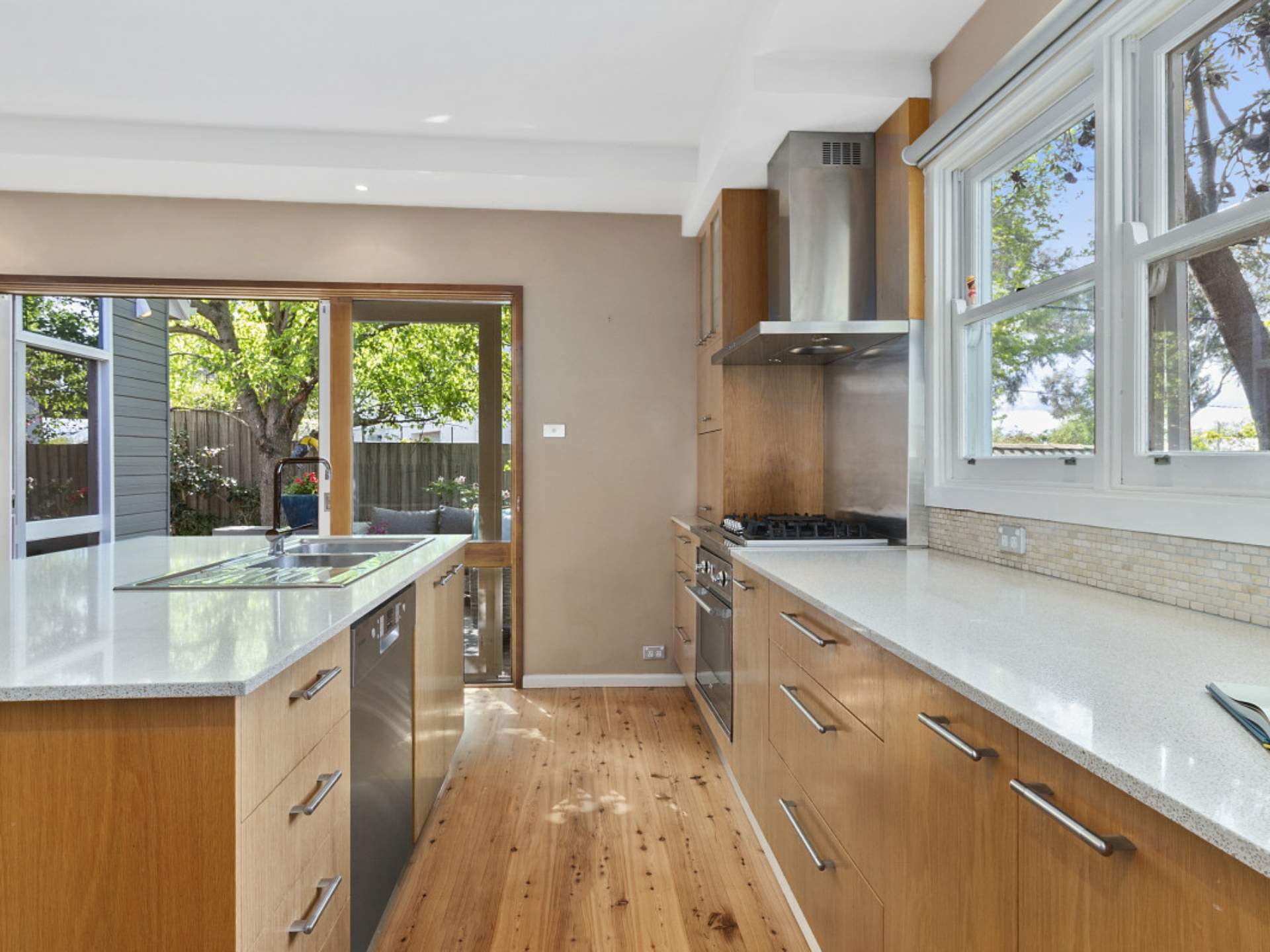 36 Carnegie Crescent, NARRABUNDAH