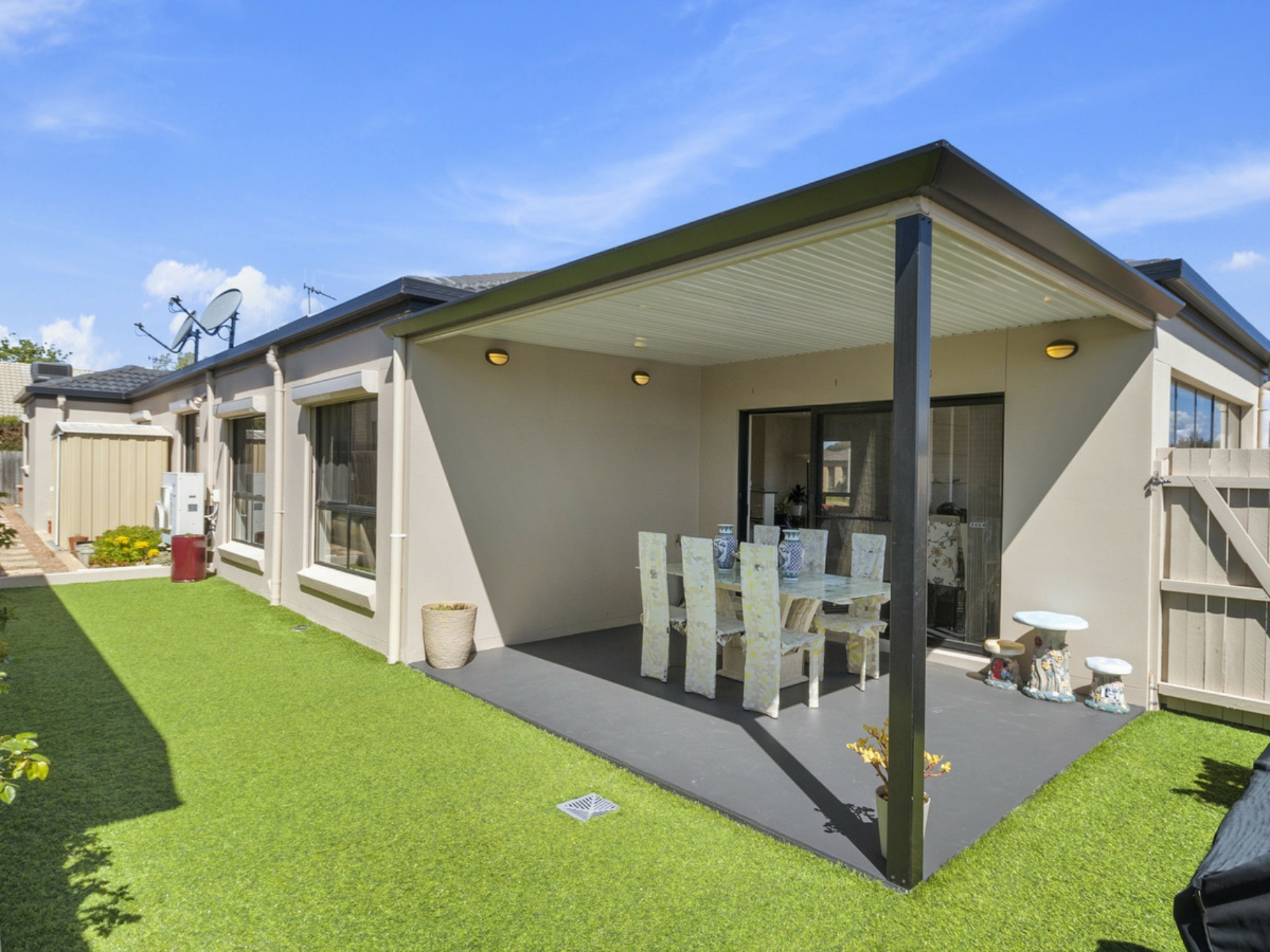 4 Stump Jump Crescent, DUNLOP