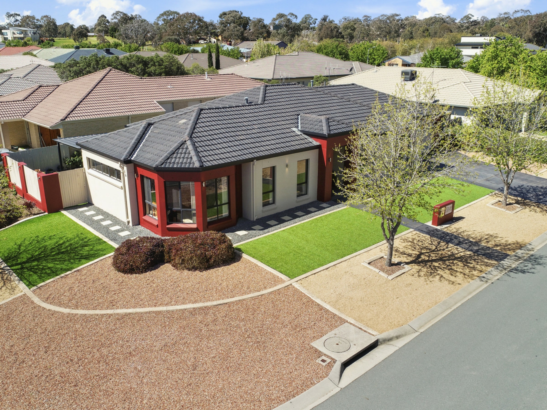 4 Stump Jump Crescent, DUNLOP
