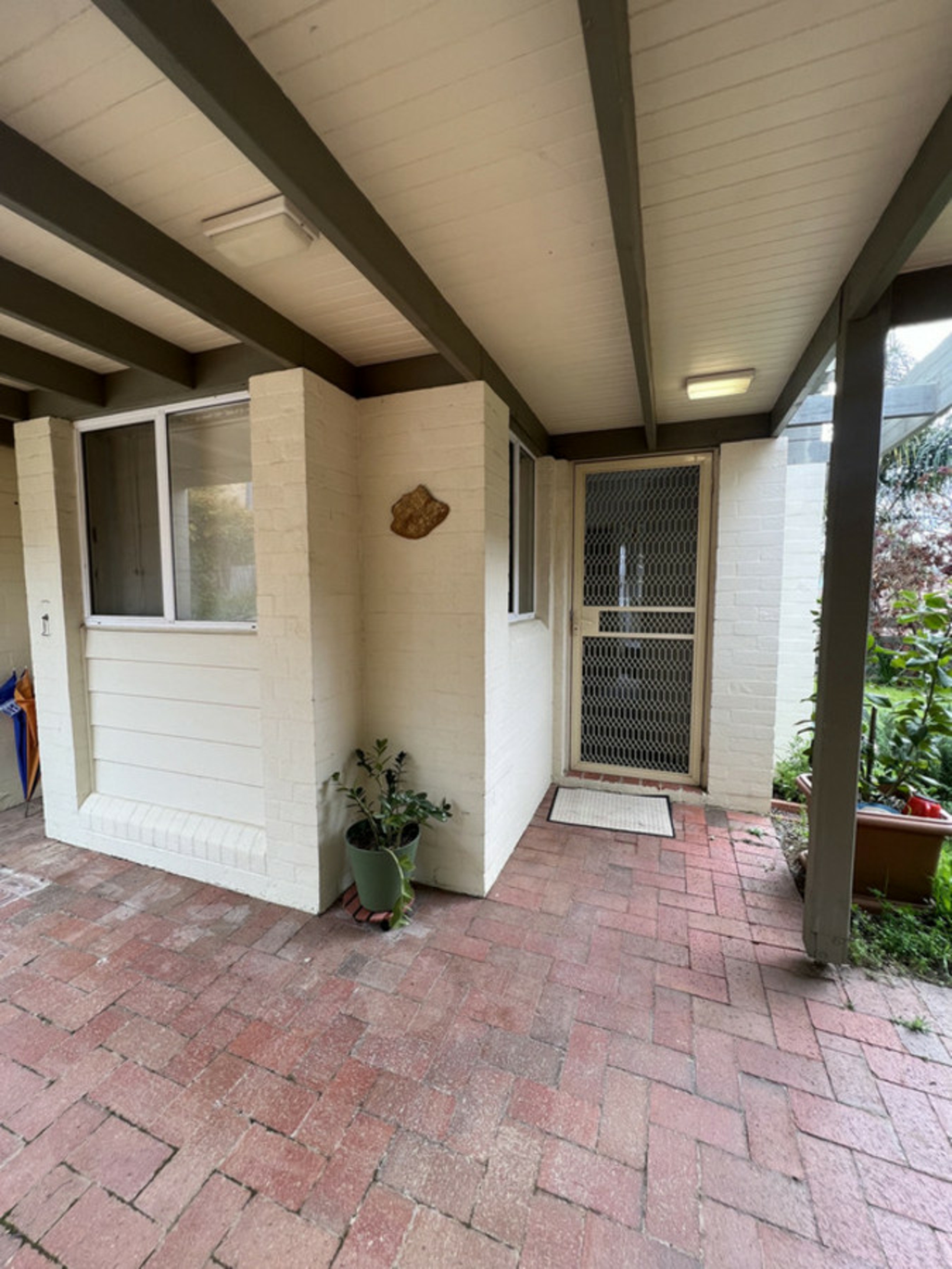 15a Hopkins Street, WESTON