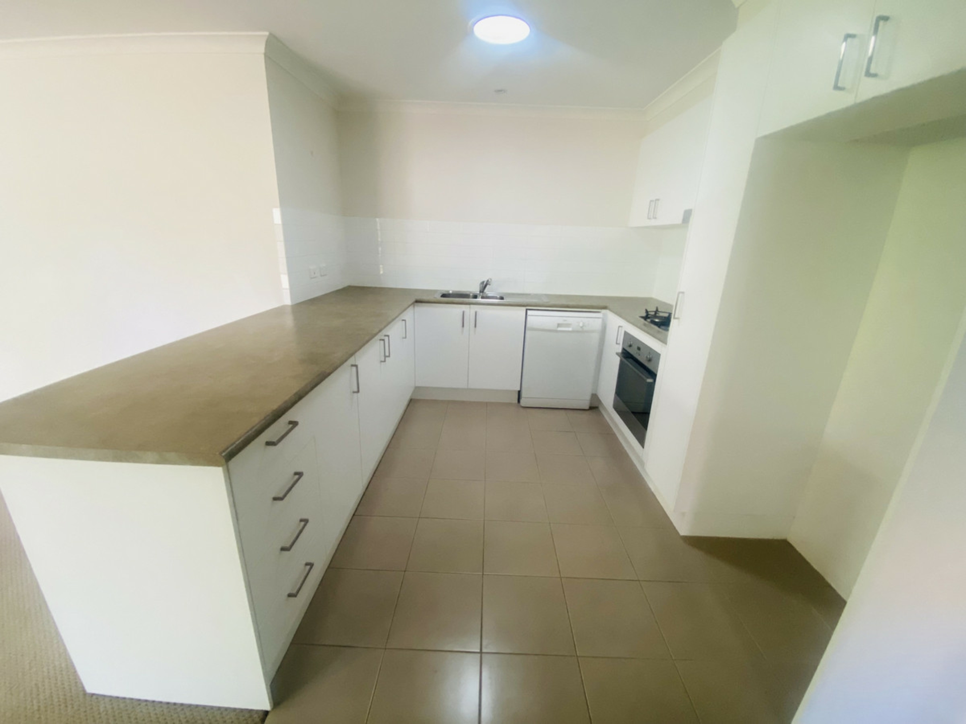 84 Hollows Circuit, MACGREGOR