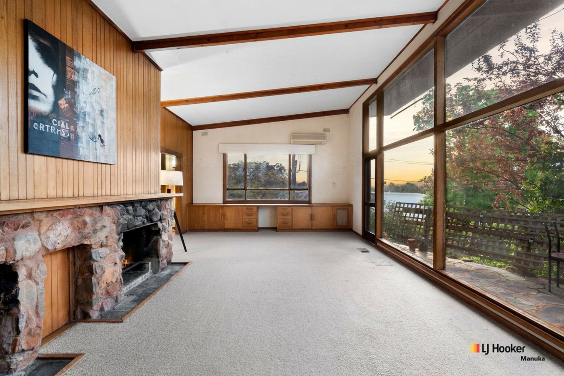 46 Fergusson Crescent, Deakin