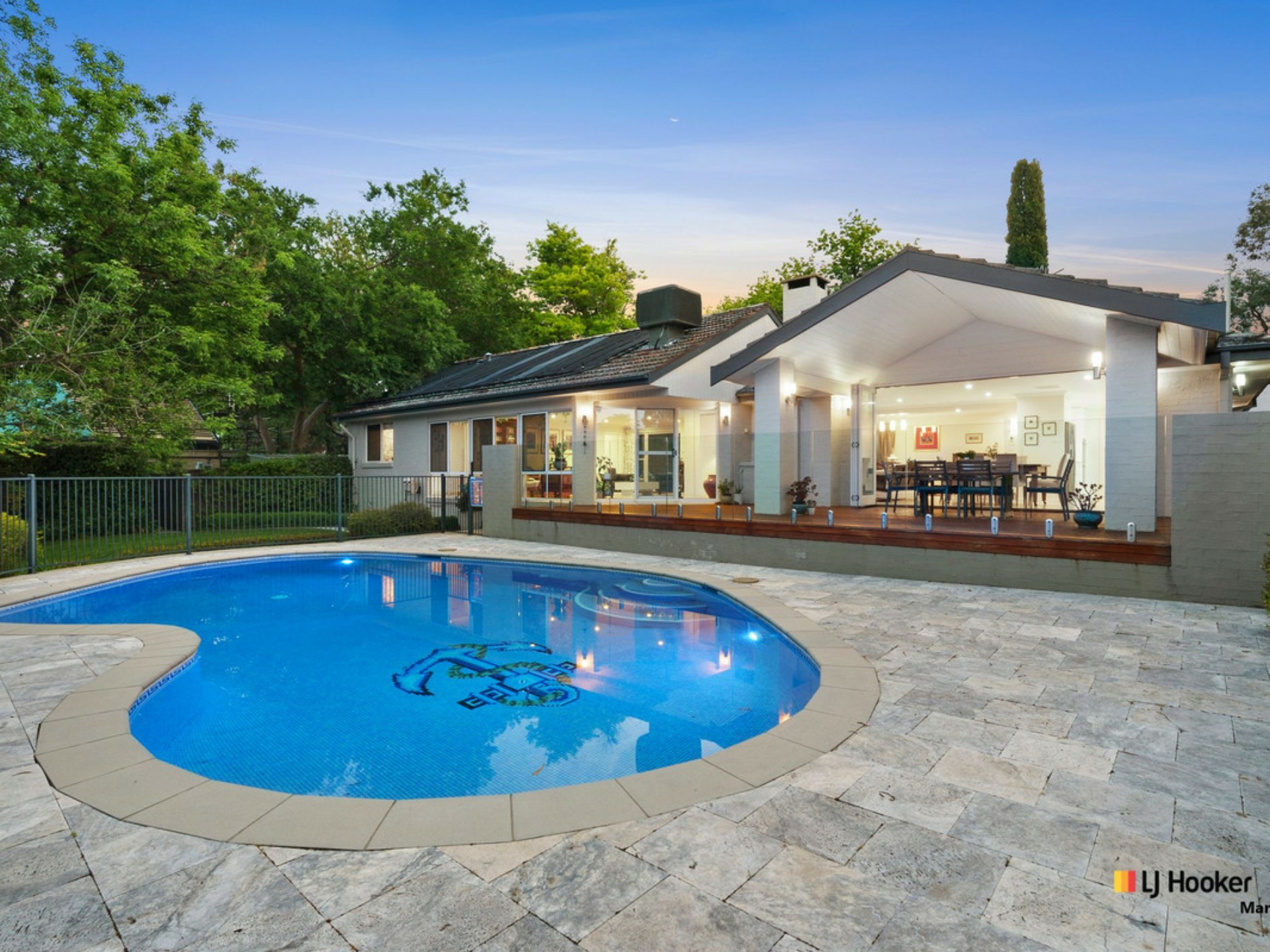 7 Hotham Crescent, Deakin