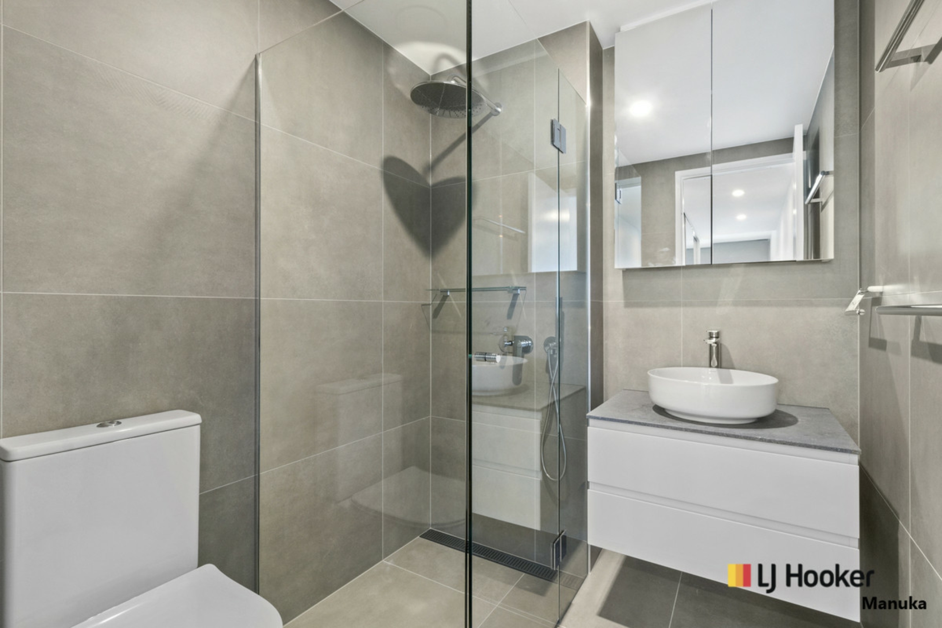 617/2 Anzac Park, CAMPBELL
