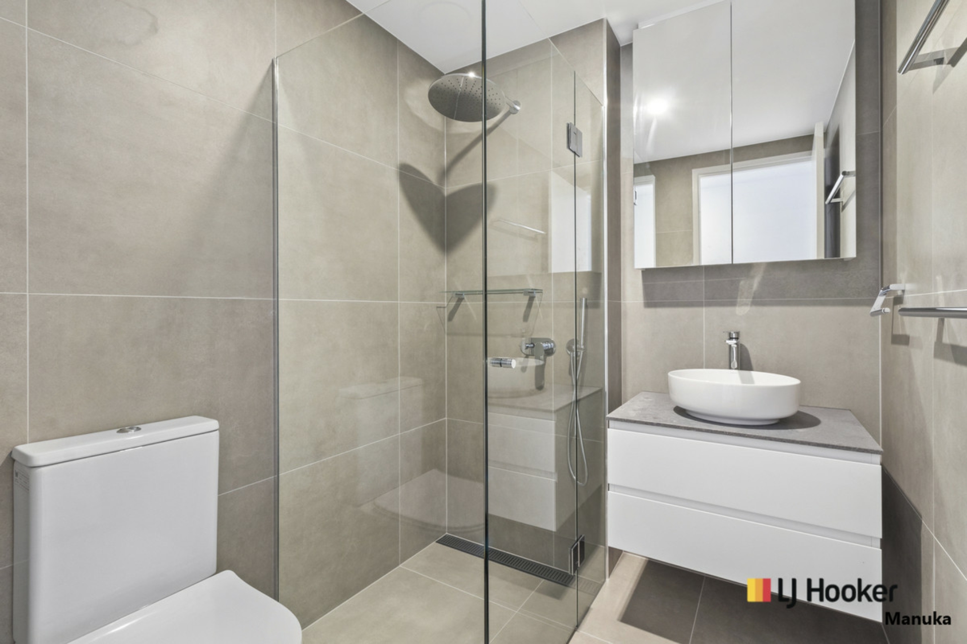 617/2 Anzac Park, CAMPBELL