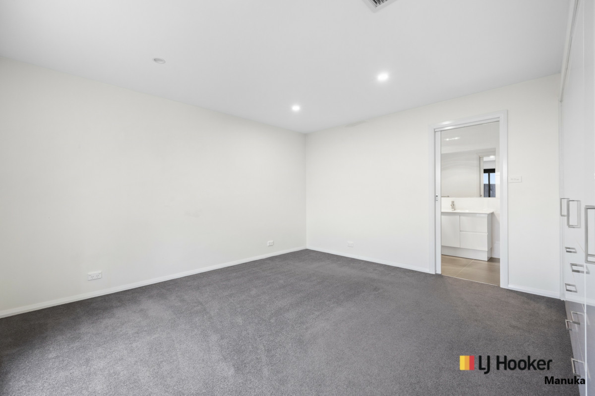 54B McCulloch Street, CURTIN