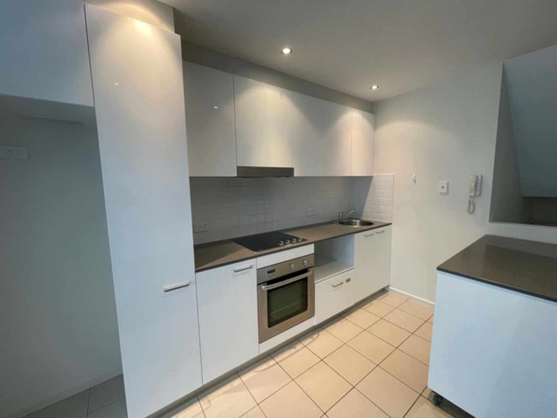 9/1 Gordon Street, CANBERRA