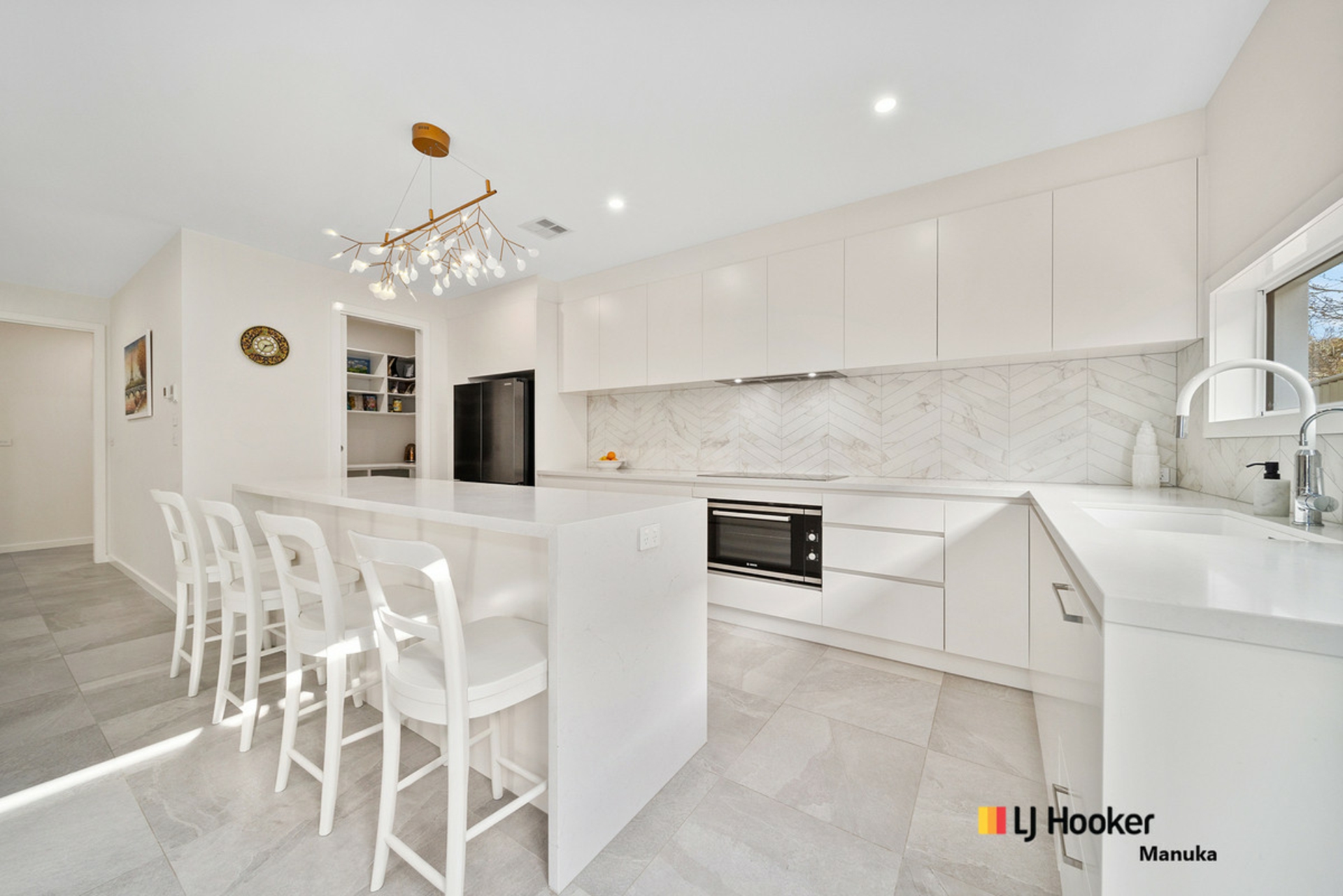 18 Bedford Street, DEAKIN
