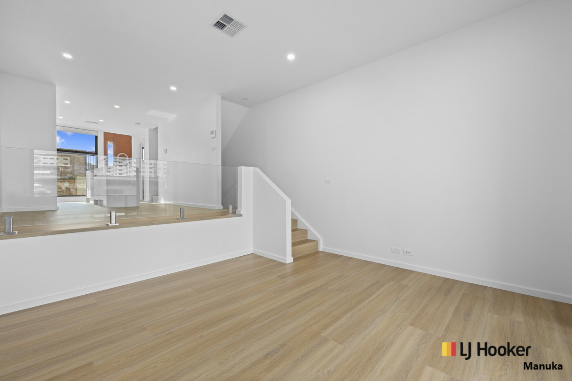 5/12 Ellison Harvie Close, GREENWAY