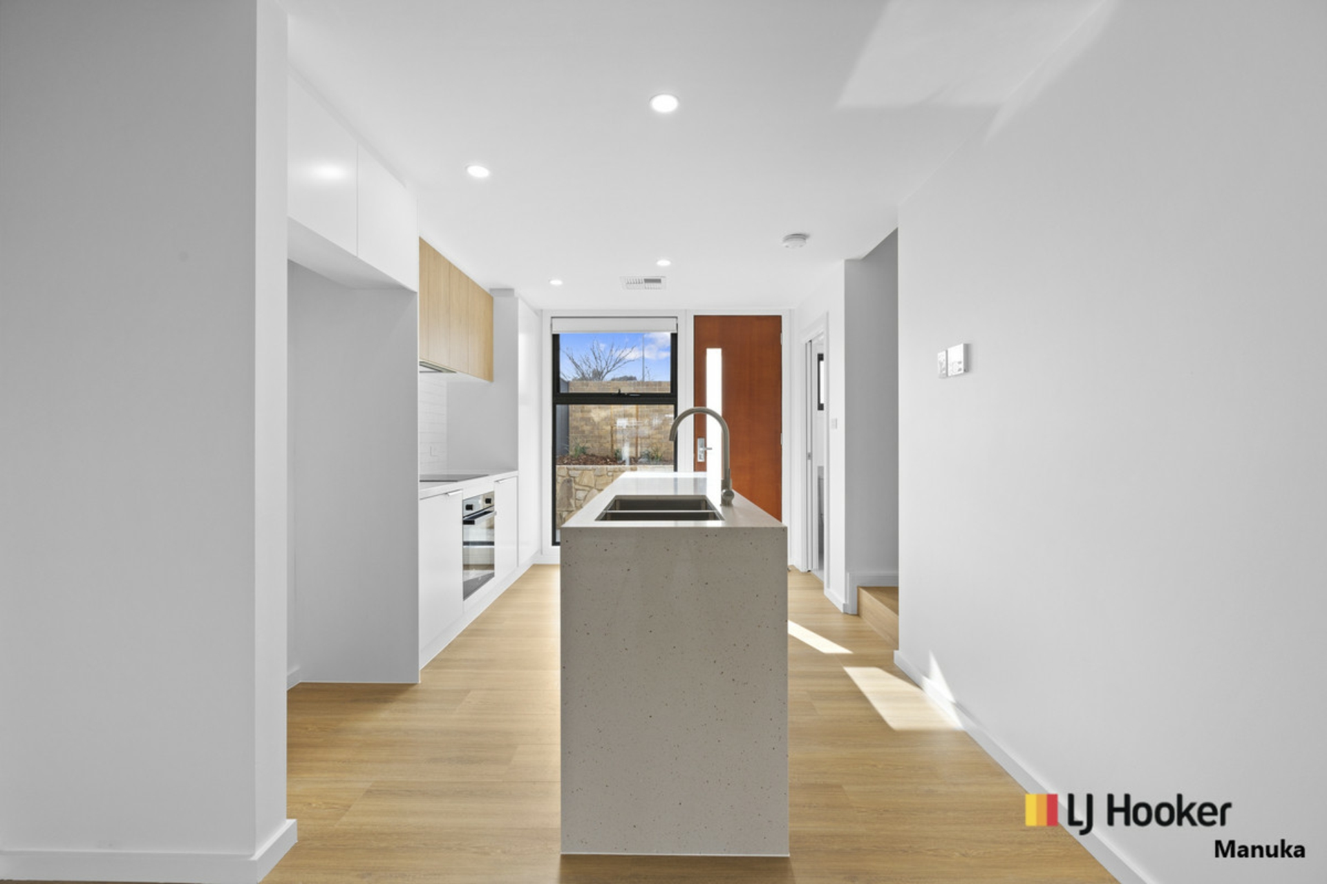 5/12 Ellison Harvie Close, GREENWAY