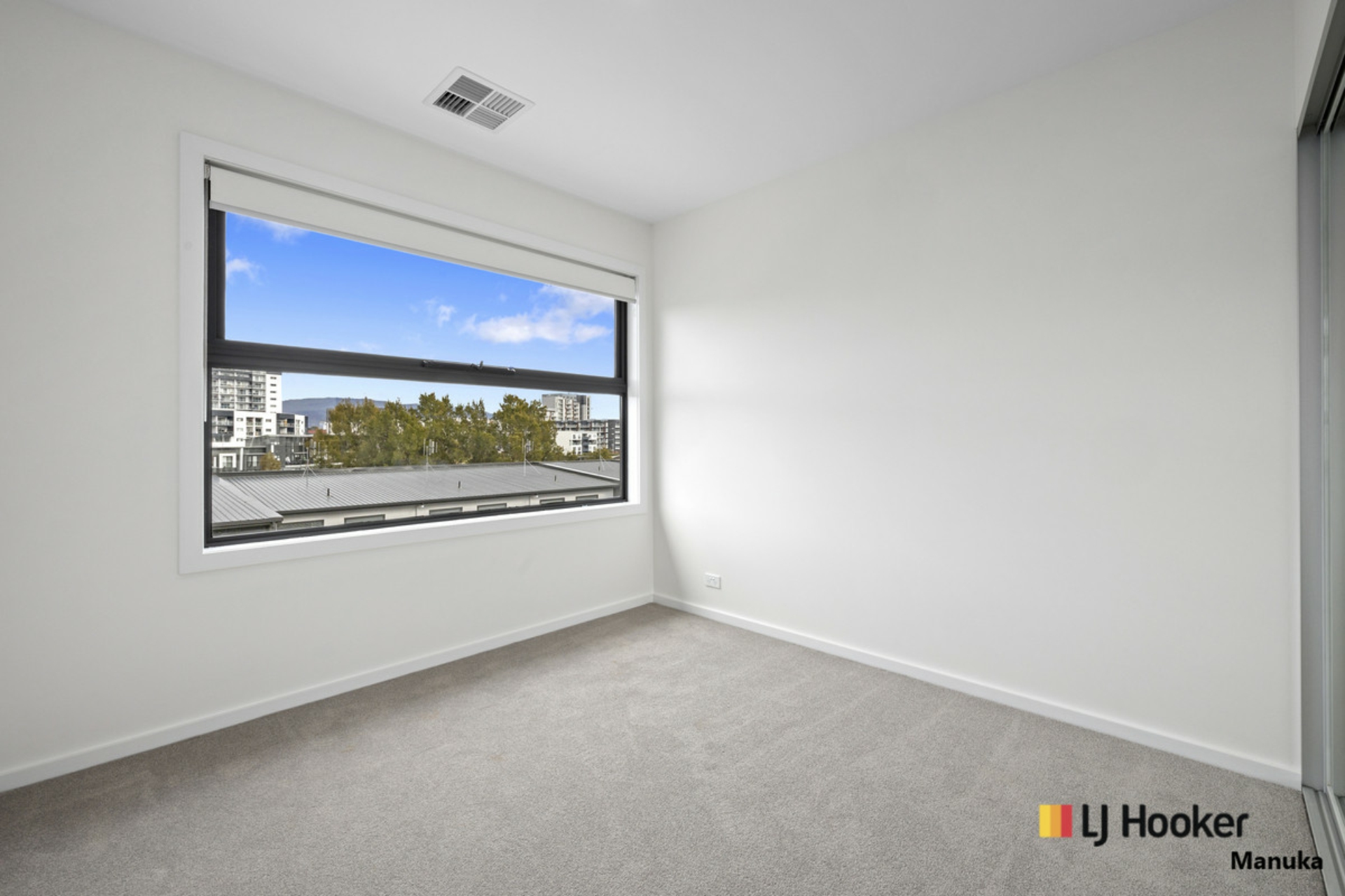 5/12 Ellison Harvie Close, GREENWAY