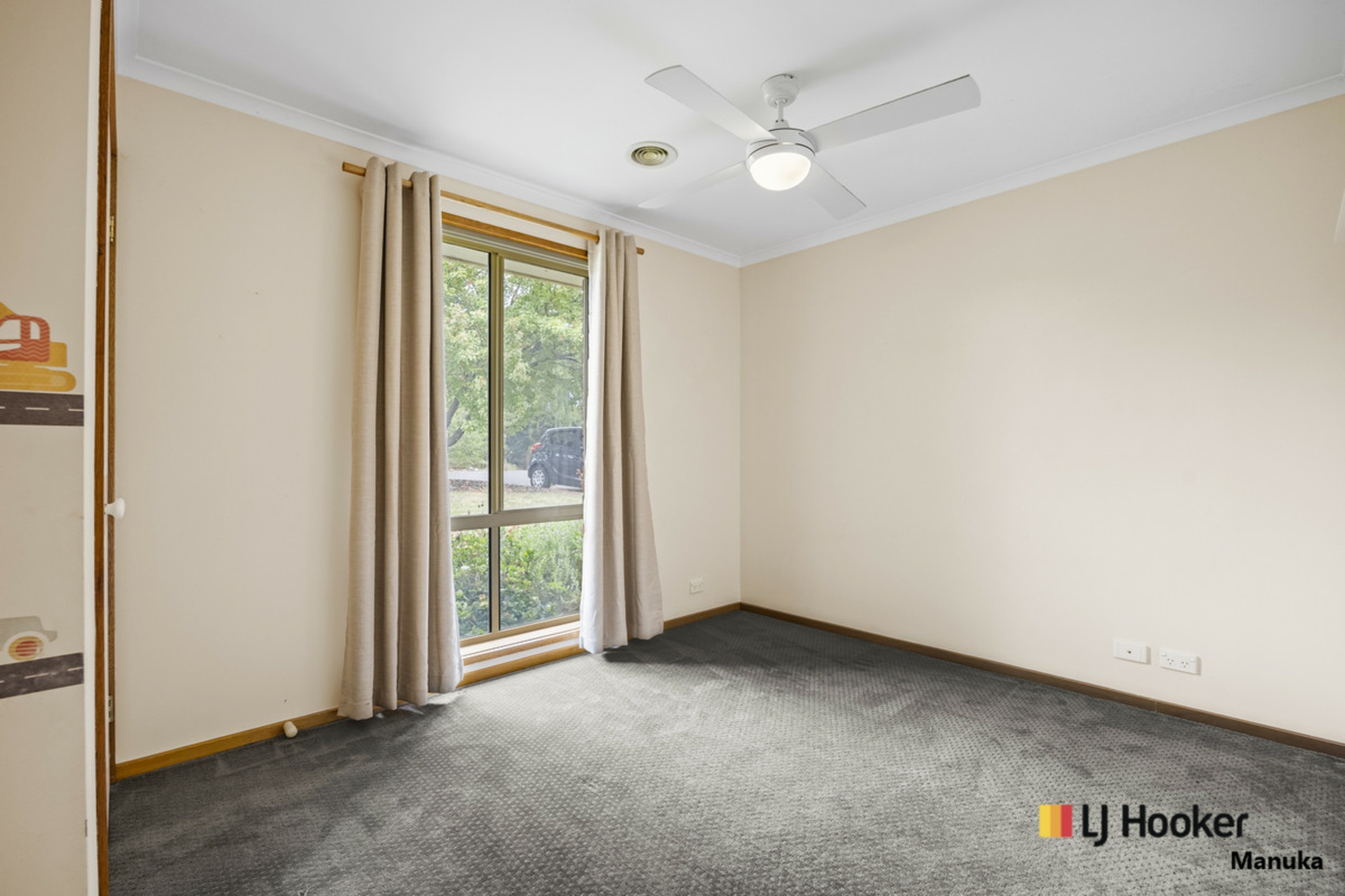 52 Kangaroo Close, NICHOLLS