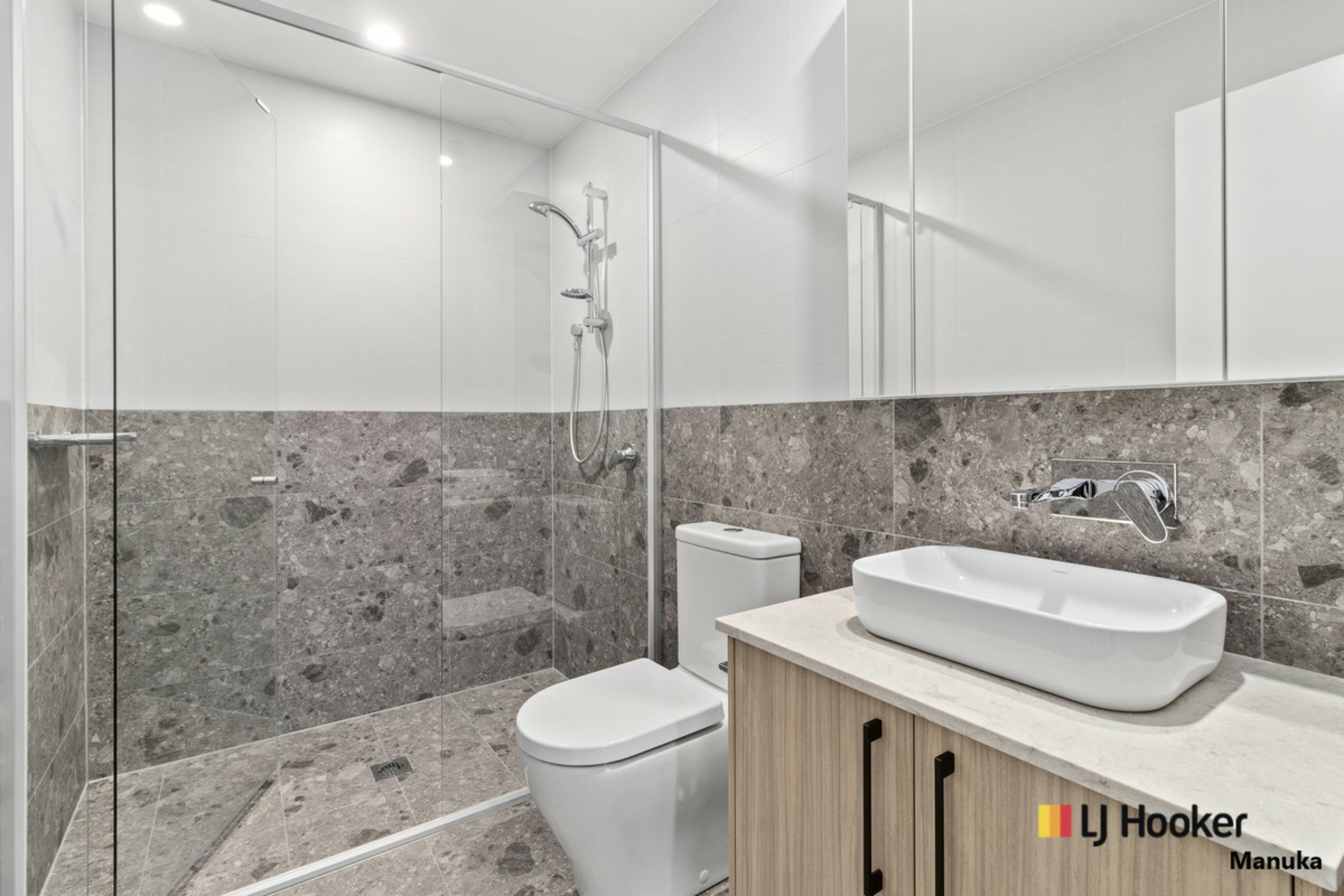 96/39 McIntyre Street, NARRABUNDAH