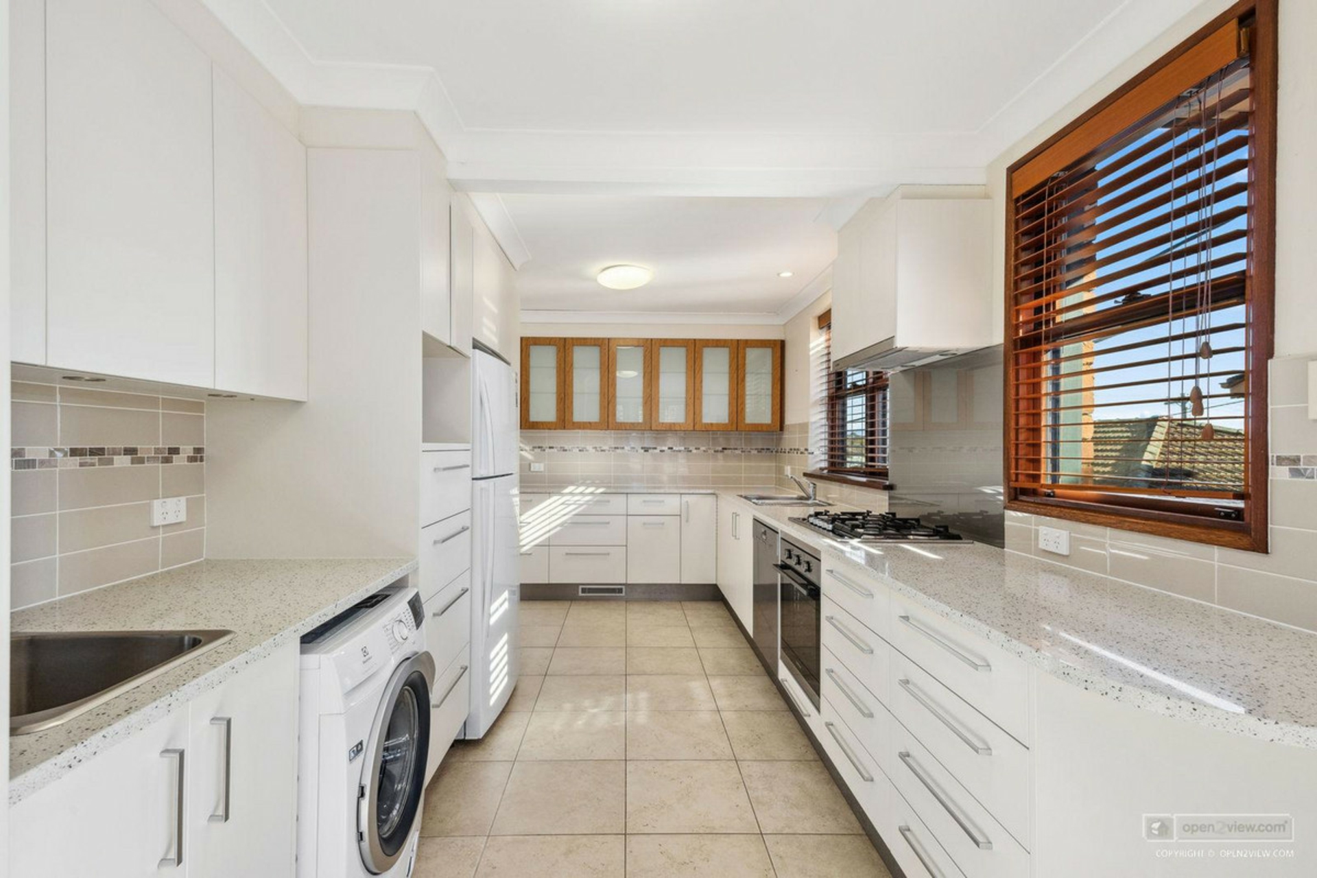 44 Fergusson Crescent, DEAKIN