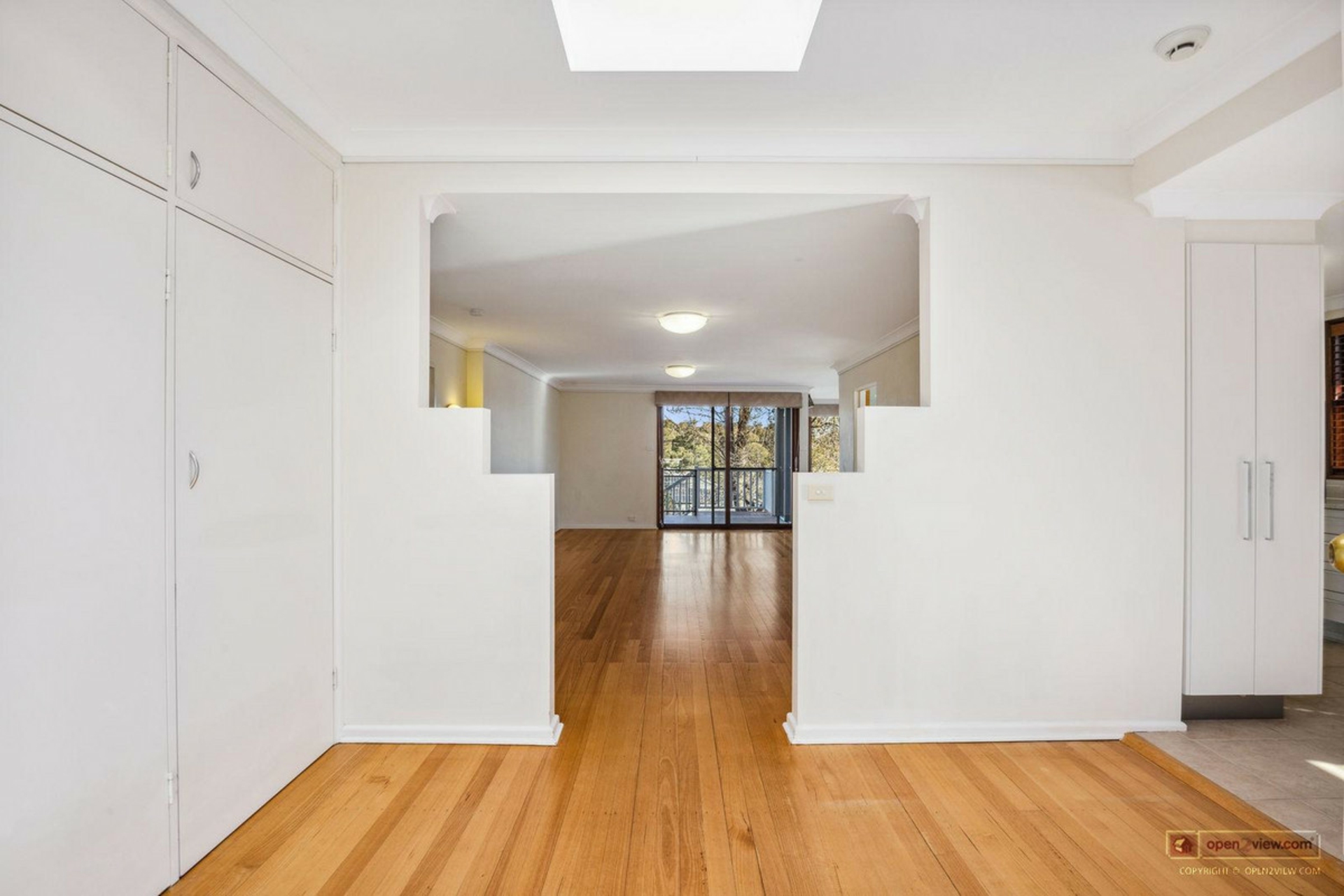 44 Fergusson Crescent, DEAKIN