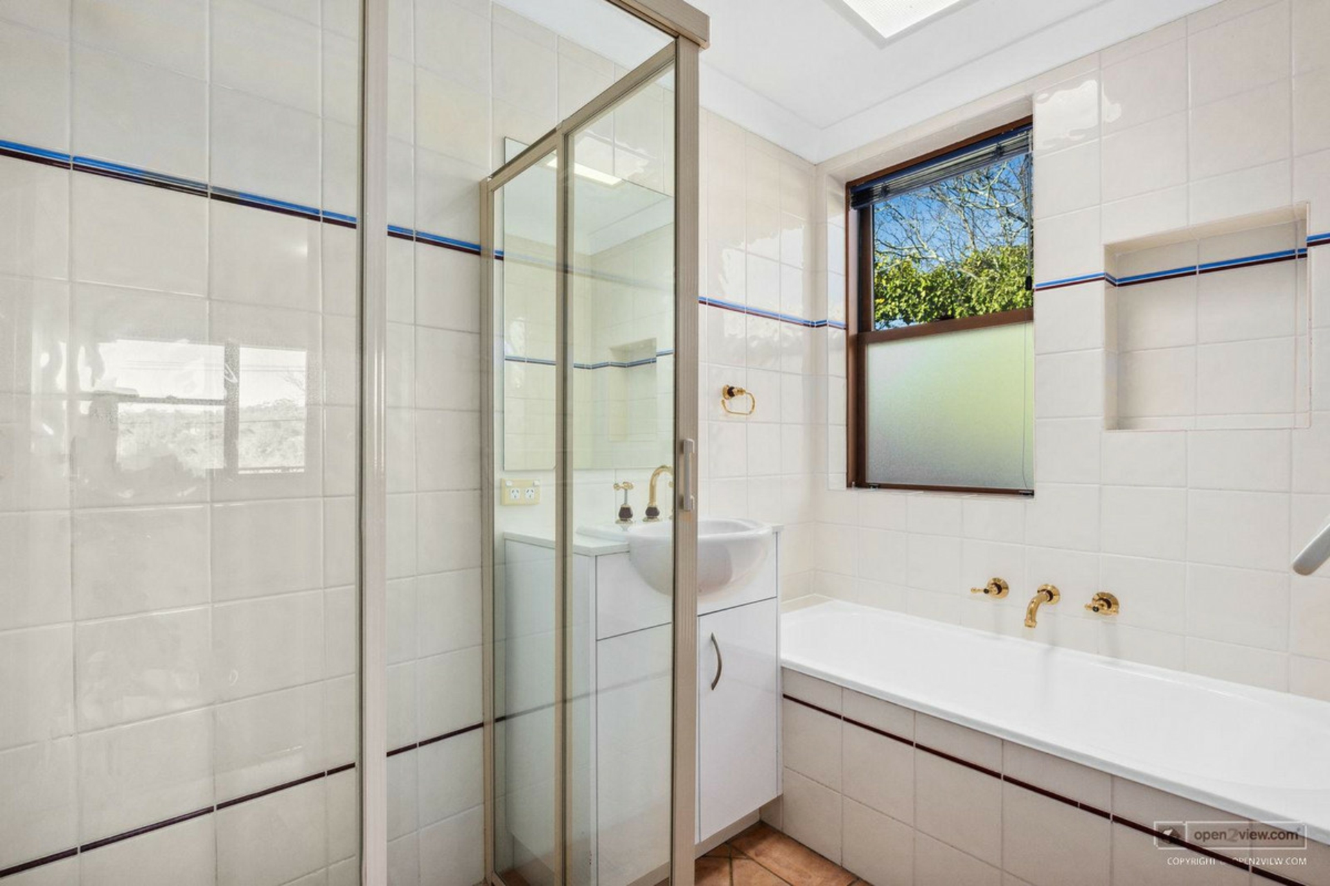 44 Fergusson Crescent, DEAKIN