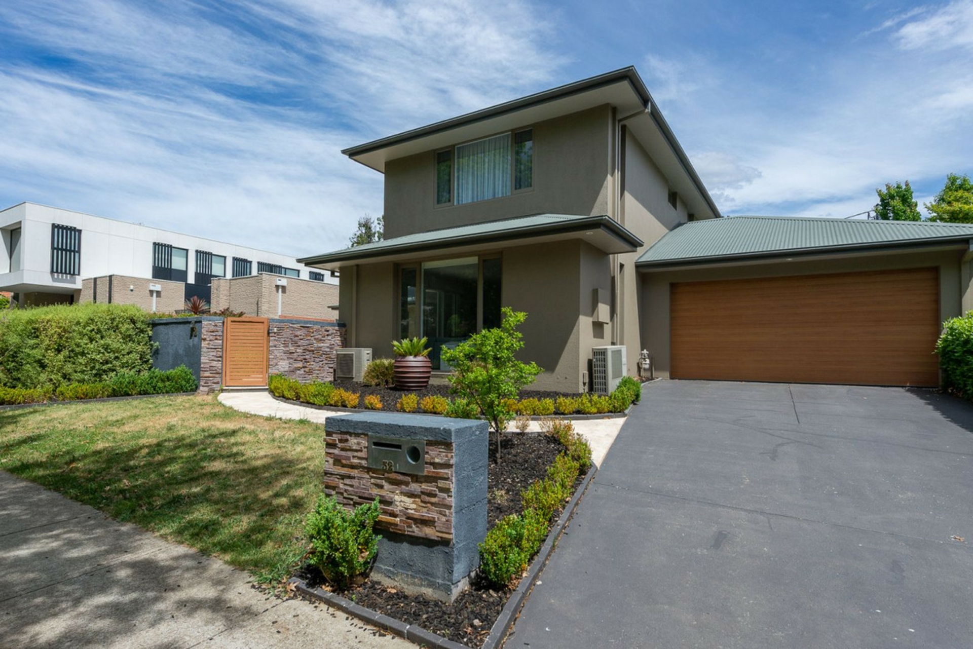 52 Schlich Street, YARRALUMLA