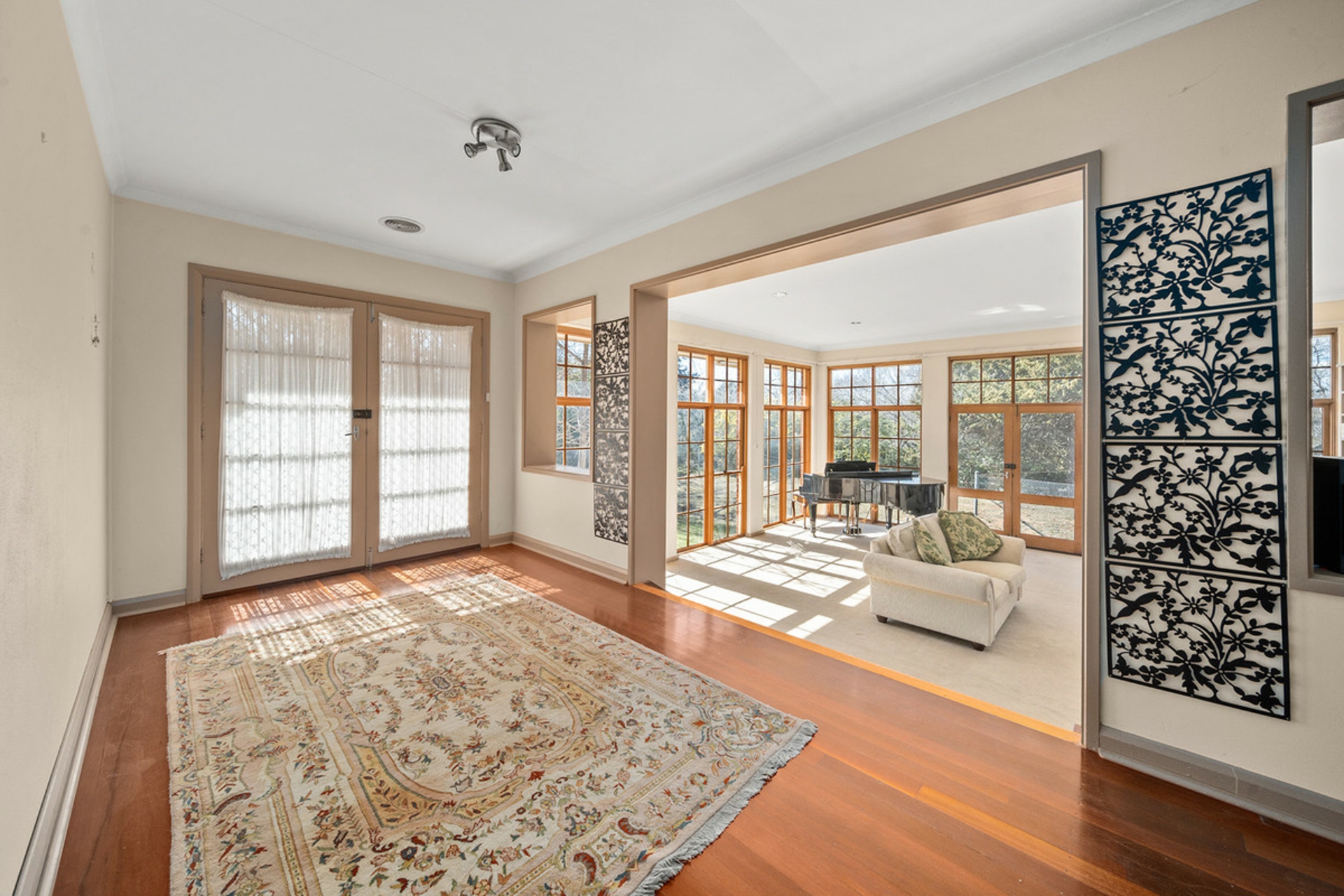 2 Tennyson Crescent, FORREST