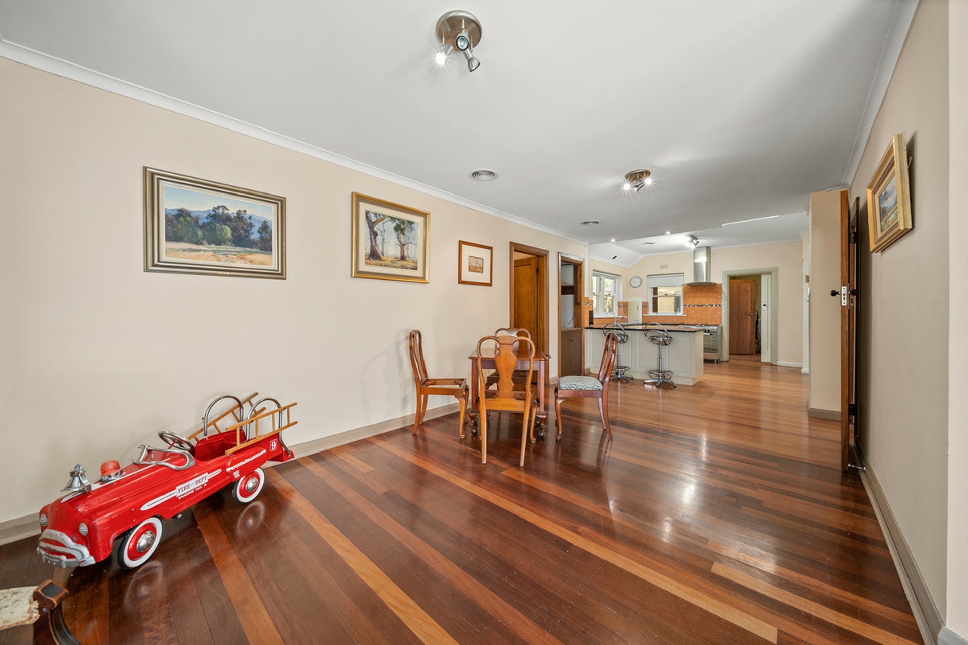 2 Tennyson Crescent, FORREST