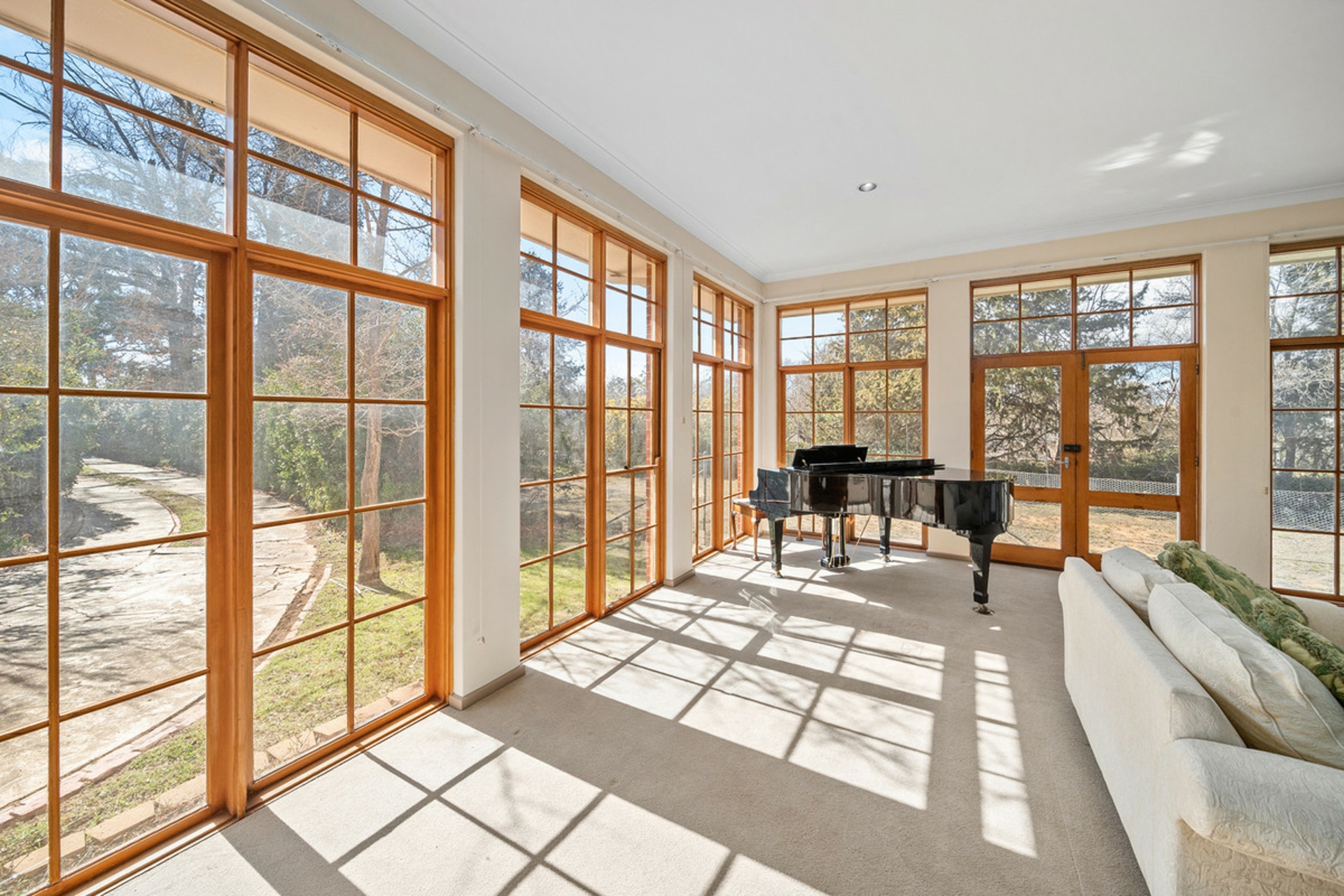 2 Tennyson Crescent, FORREST