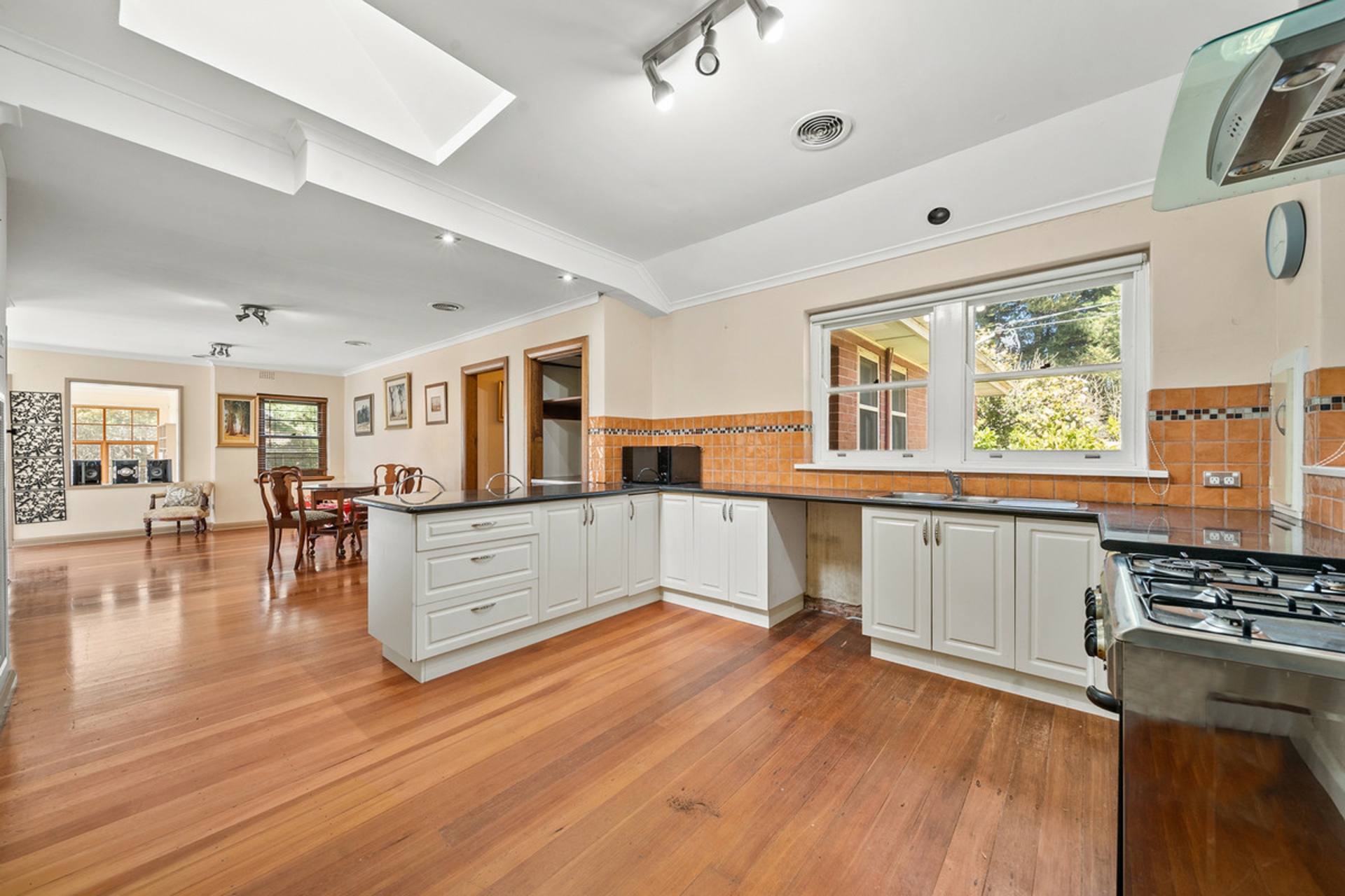 2 Tennyson Crescent, FORREST