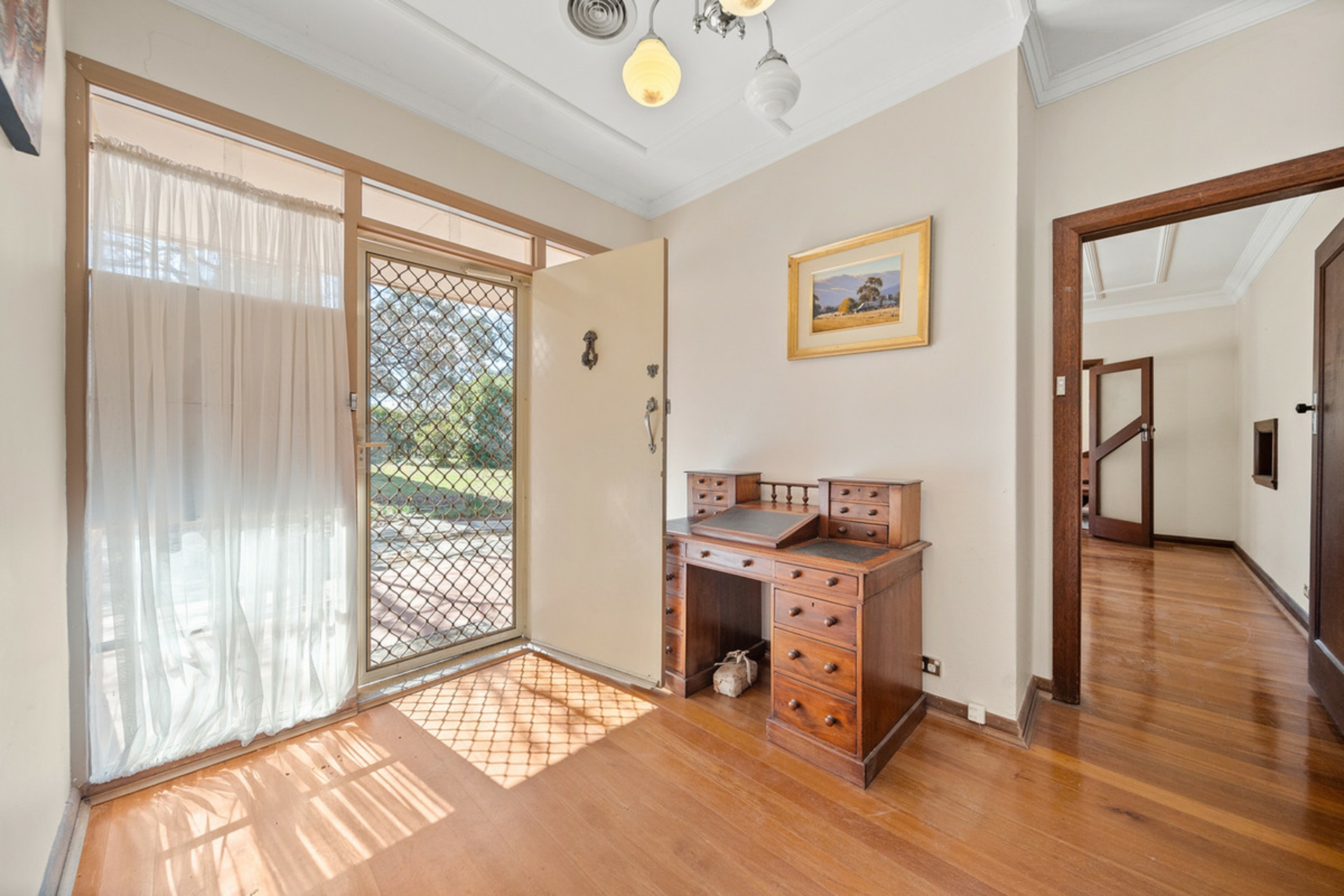 2 Tennyson Crescent, FORREST