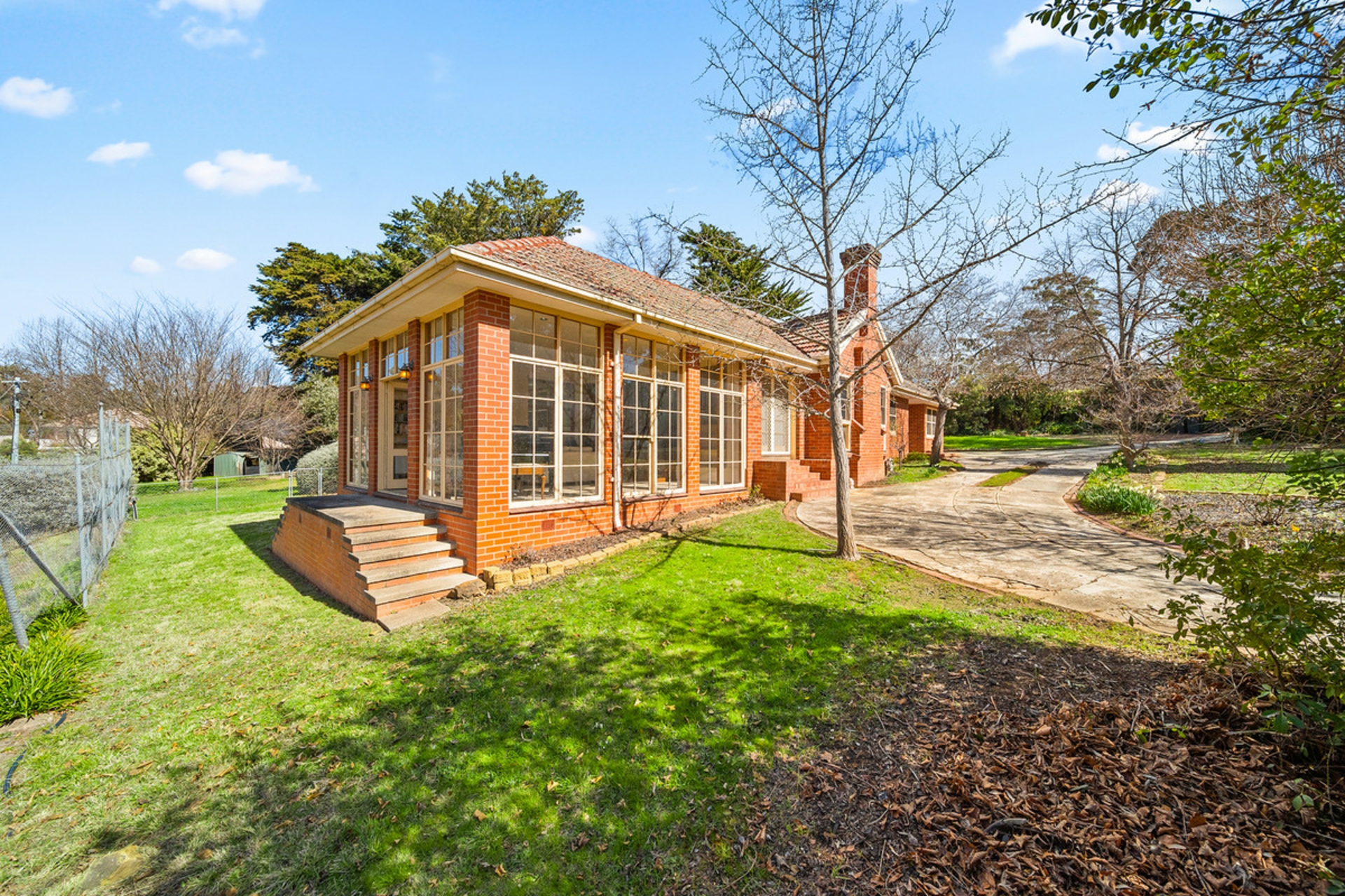 2 Tennyson Crescent, FORREST