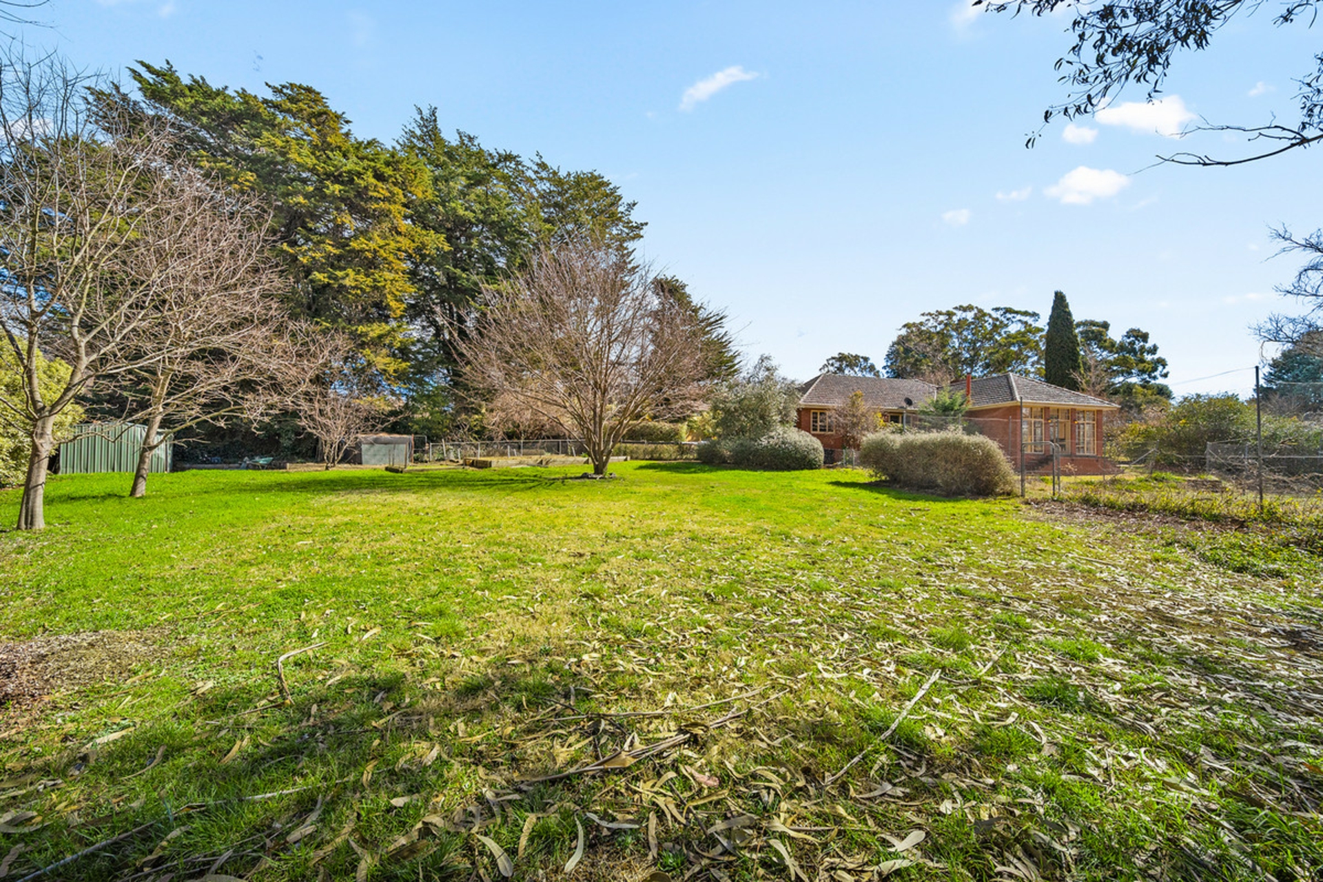 2 Tennyson Crescent, FORREST