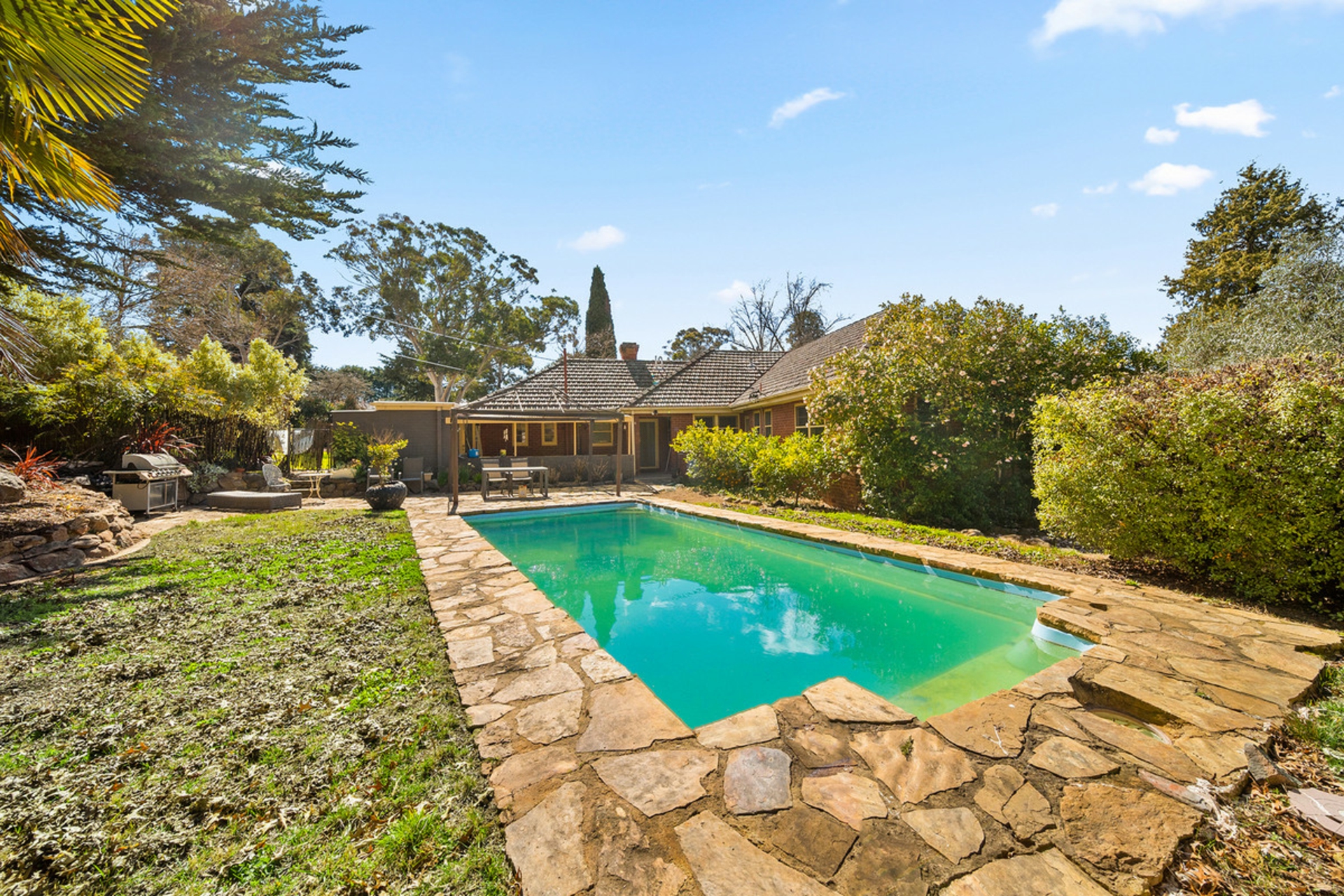 2 Tennyson Crescent, FORREST