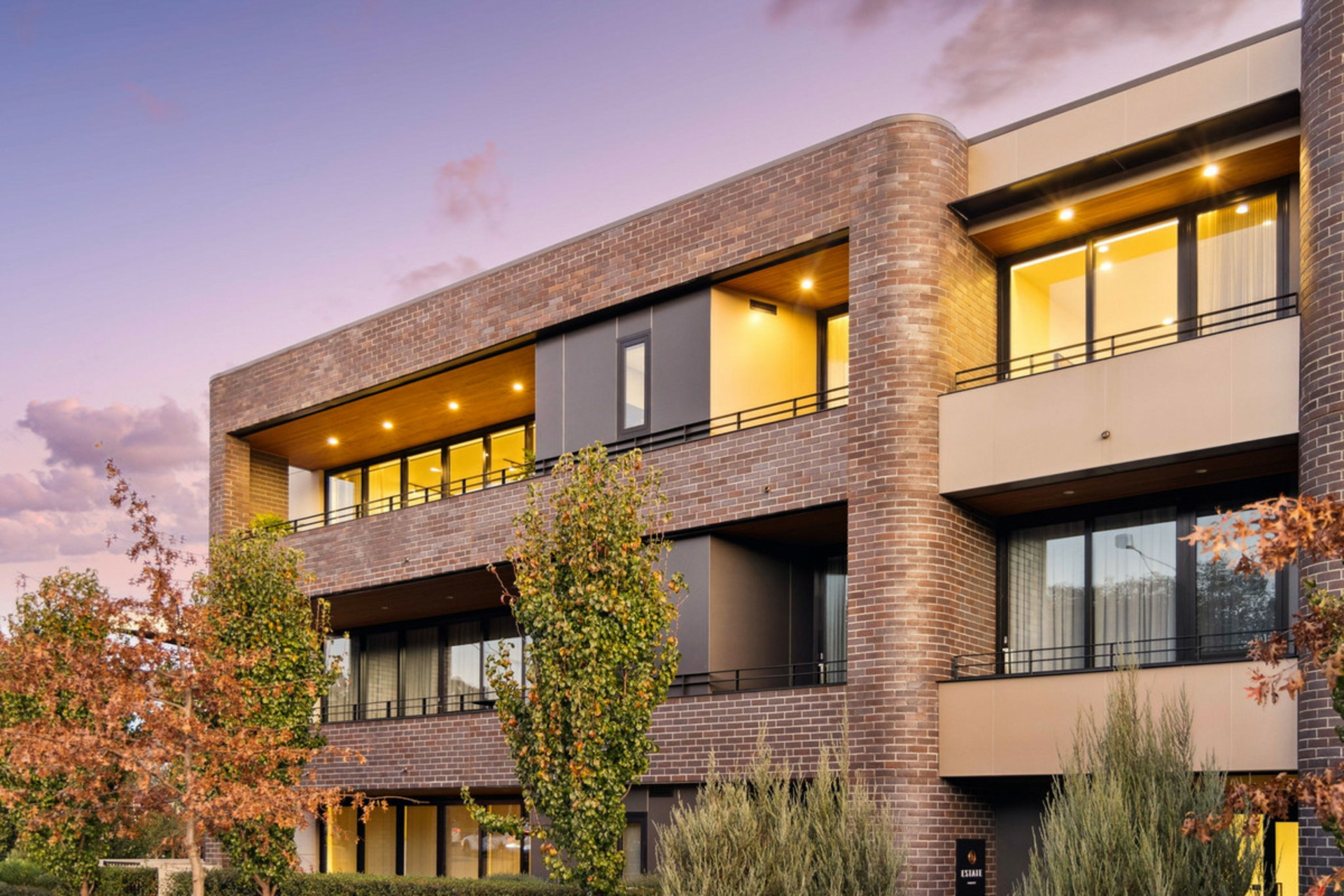 22/7 State Circle, FORREST