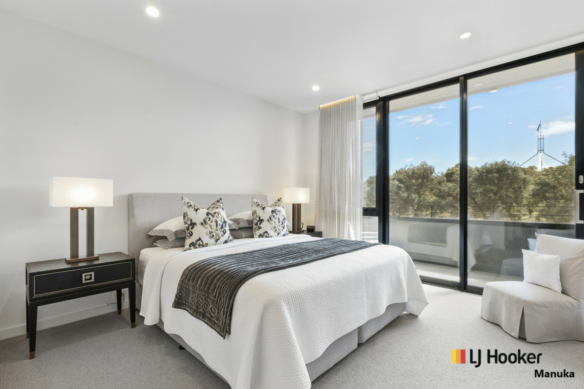 22/7 State Circle, FORREST