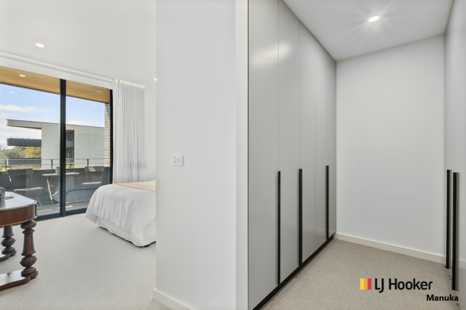 22/7 State Circle, FORREST