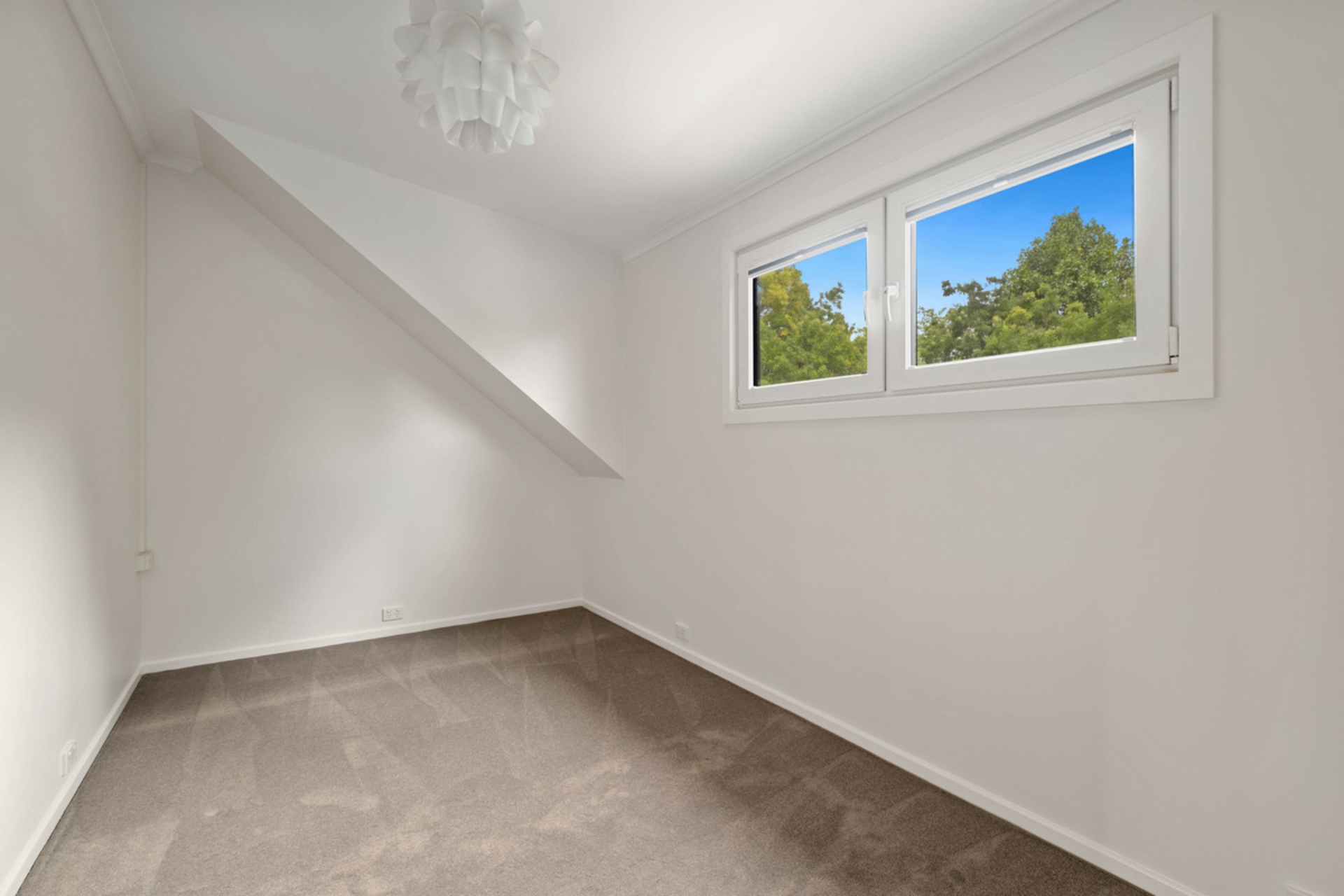 19 Chermside Street, DEAKIN