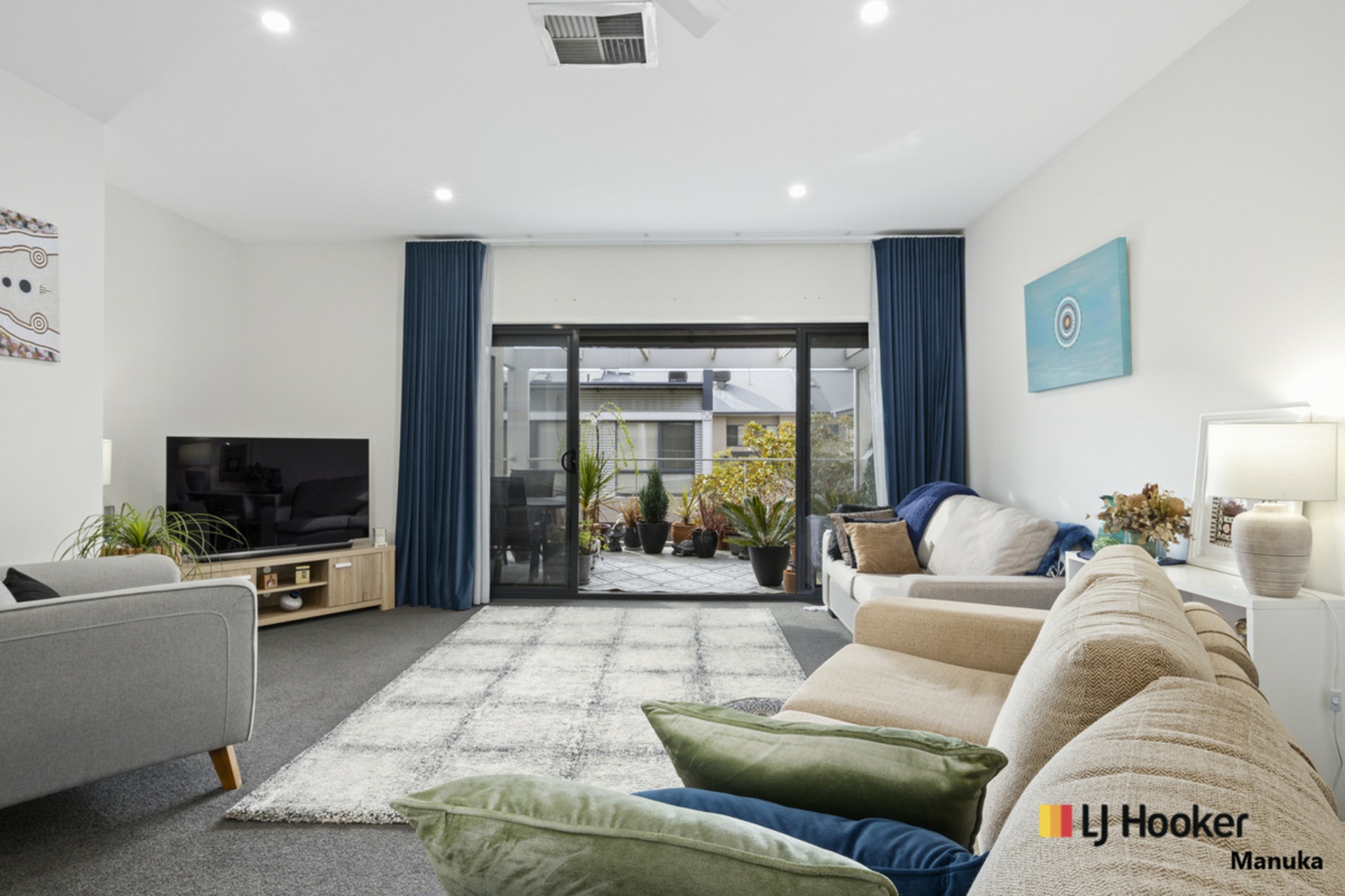 18/25 Jerrabomberra Avenue, NARRABUNDAH