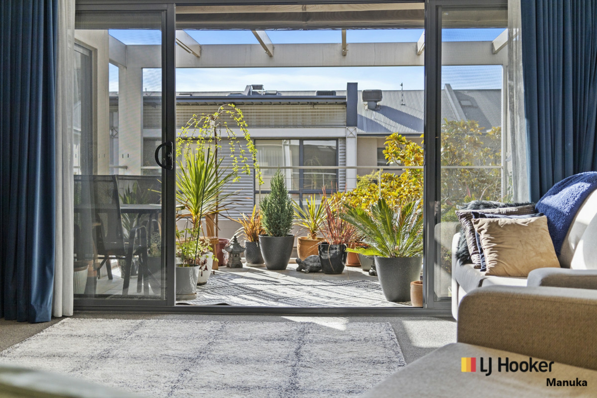 18/25 Jerrabomberra Avenue, NARRABUNDAH