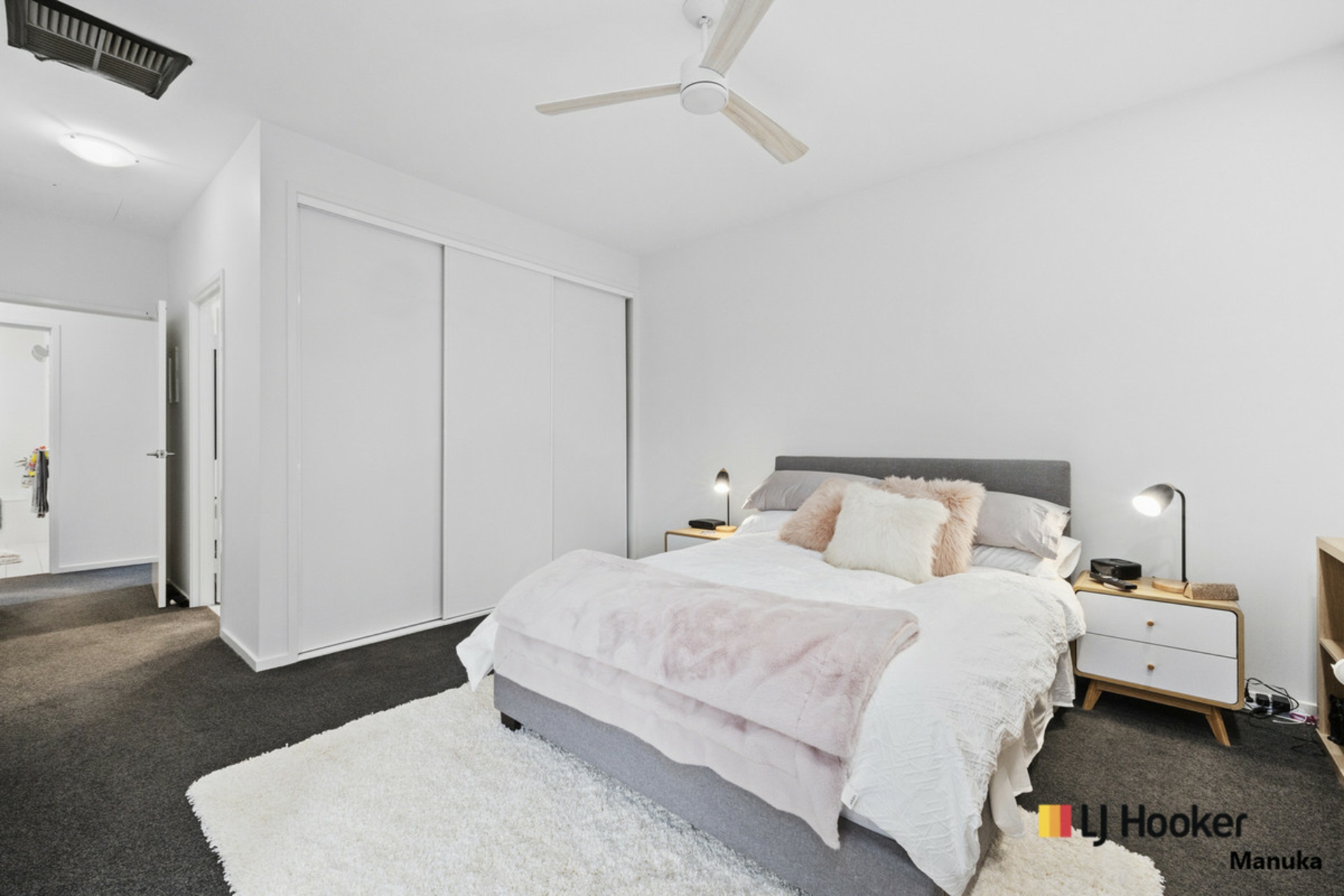 18/25 Jerrabomberra Avenue, NARRABUNDAH