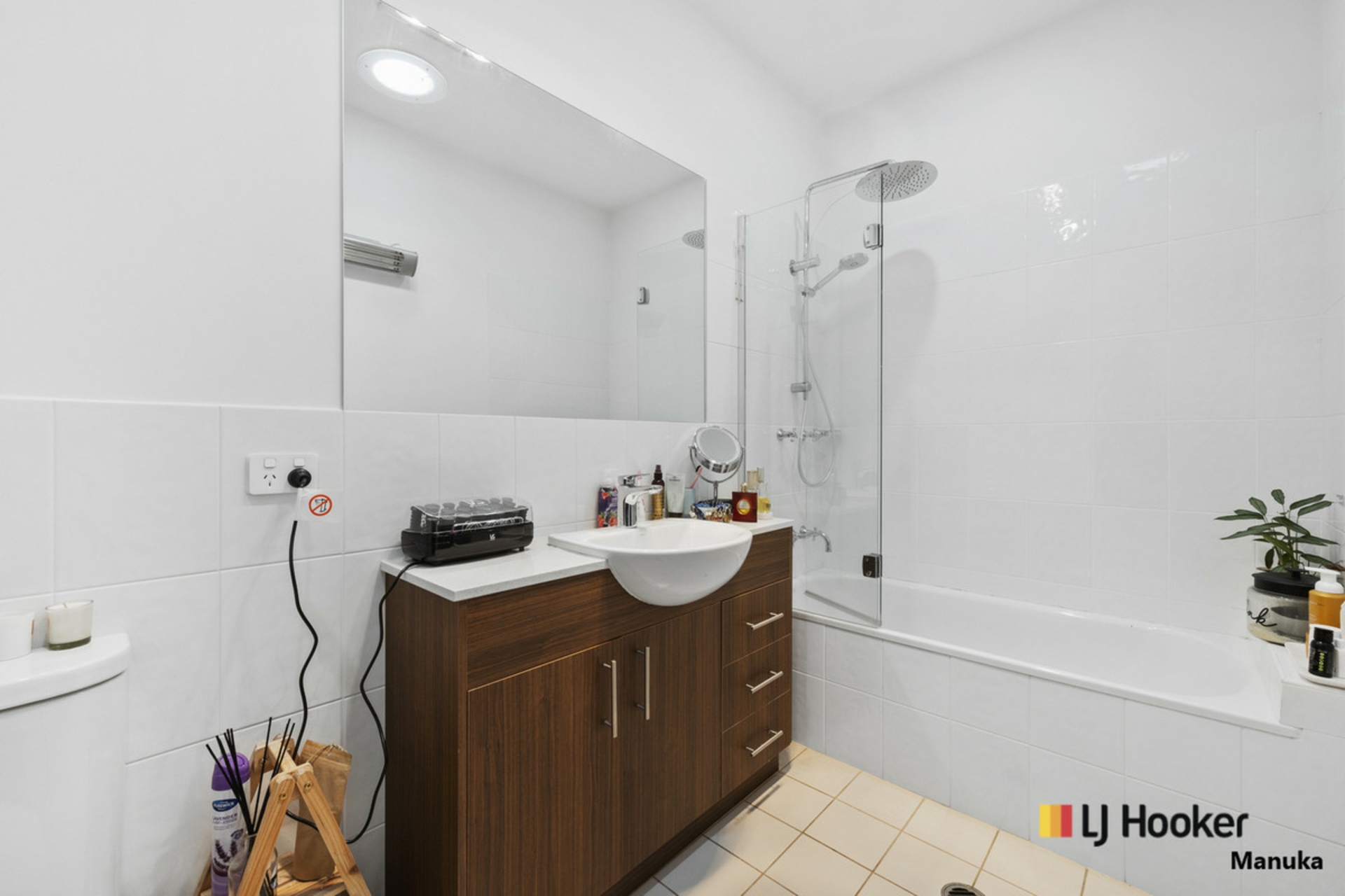 18/25 Jerrabomberra Avenue, NARRABUNDAH