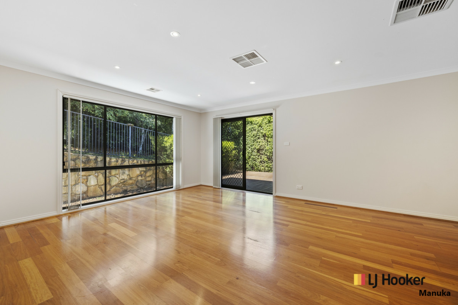 2 Laurence Close, JERRABOMBERRA
